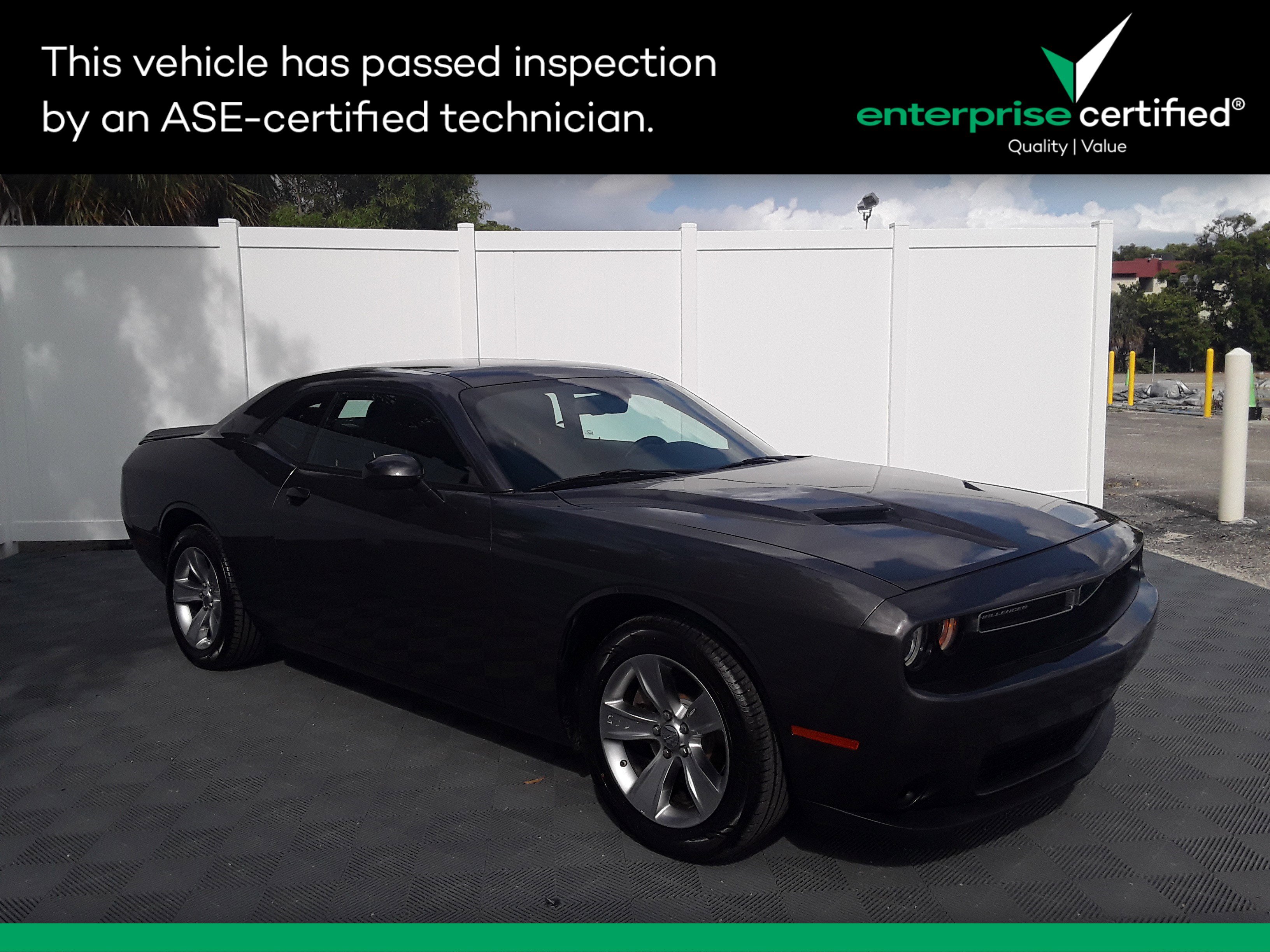 Used 2022 Dodge Challenger SXT RWD