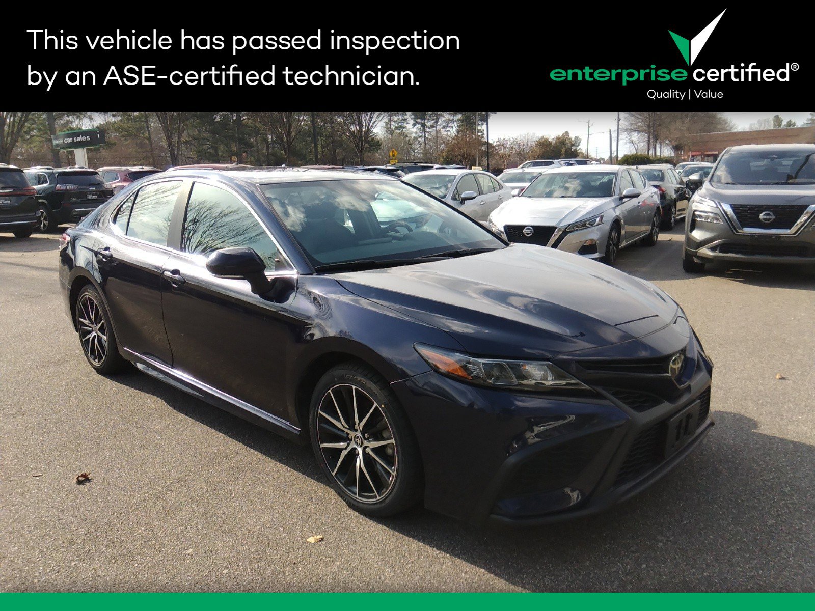 Used 2022 Toyota Camry SE Auto