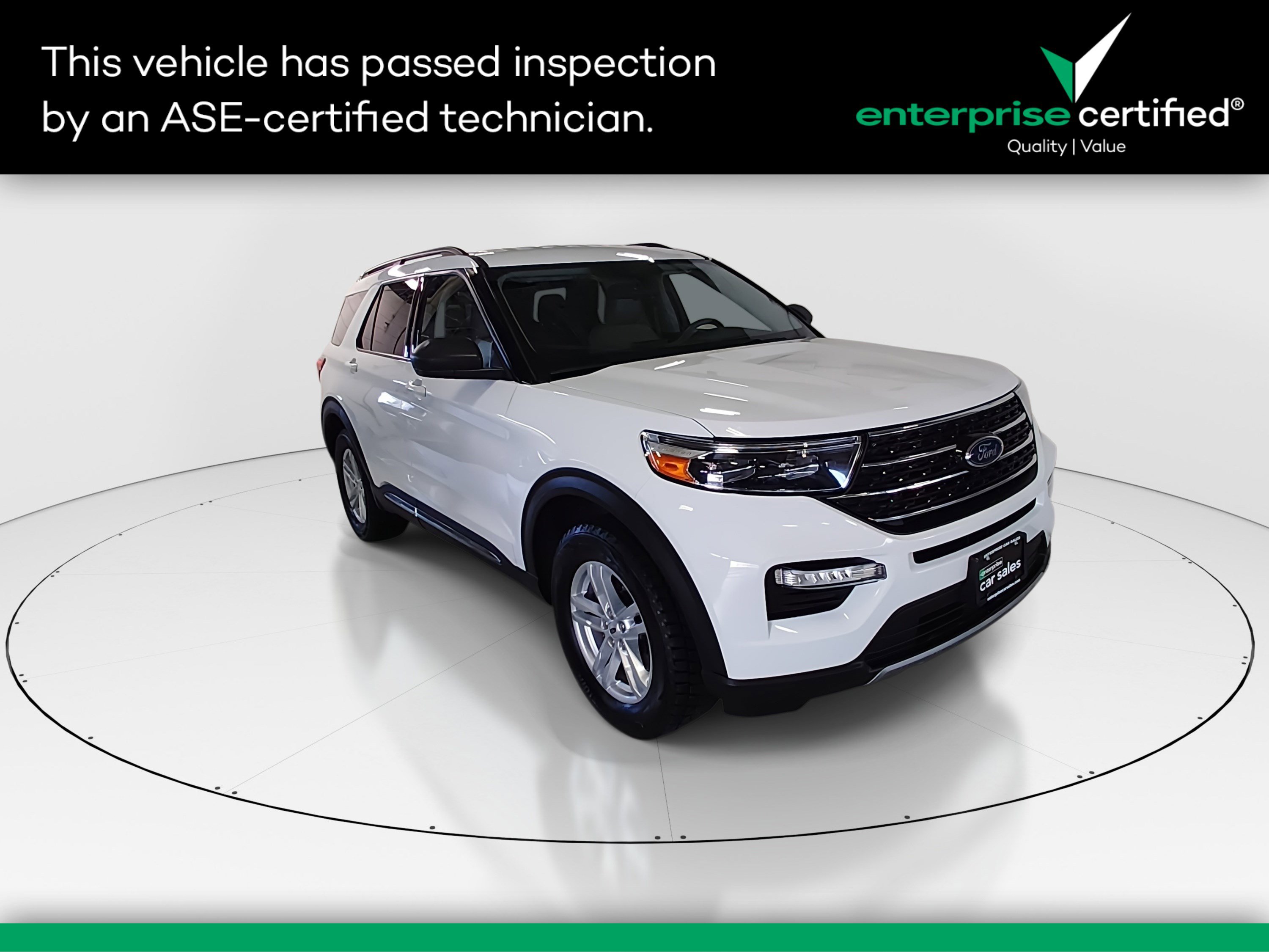 2022 Ford Explorer XLT's photo