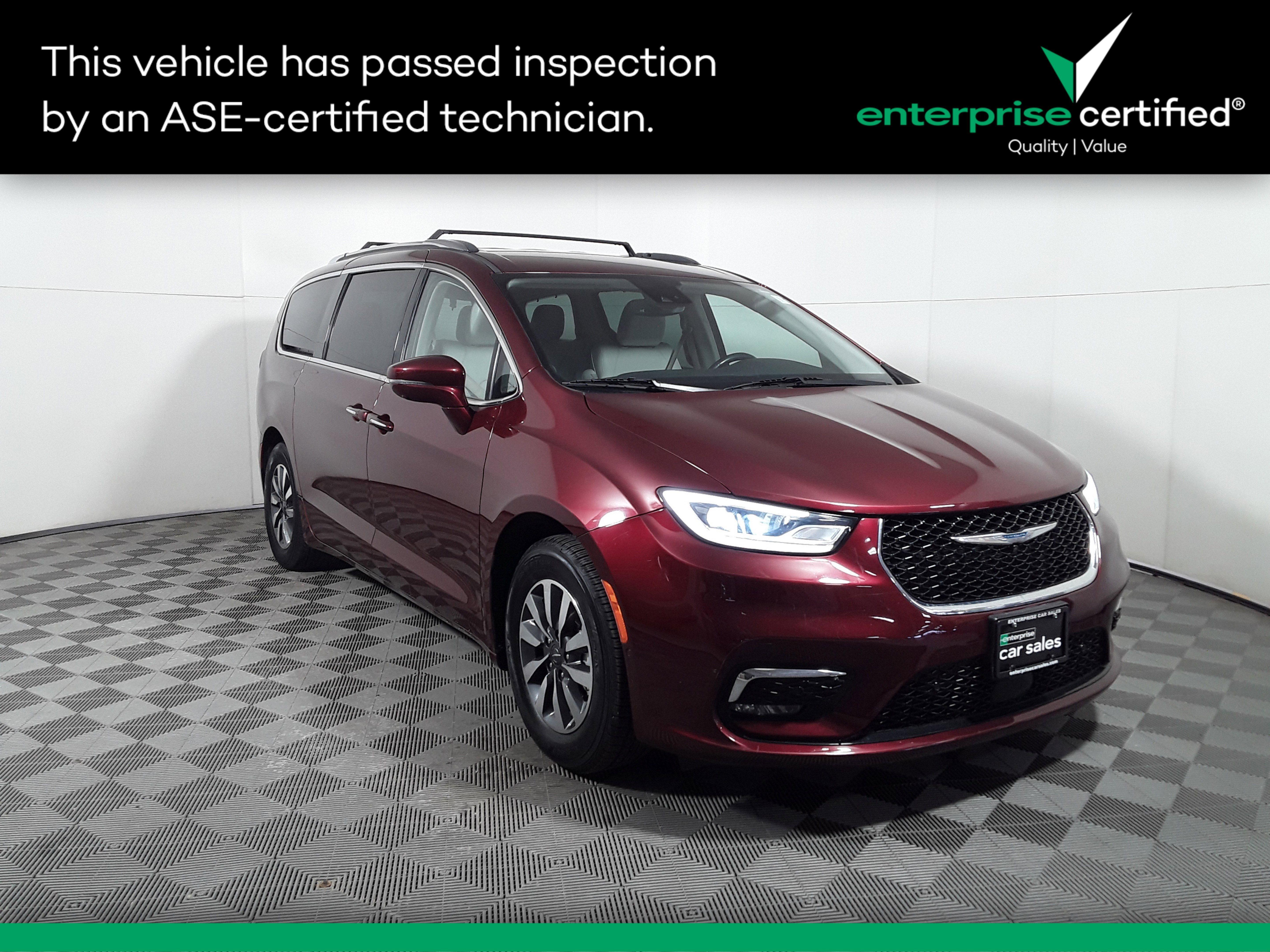 Used 2021 Chrysler Pacifica Hybrid Touring L FWD