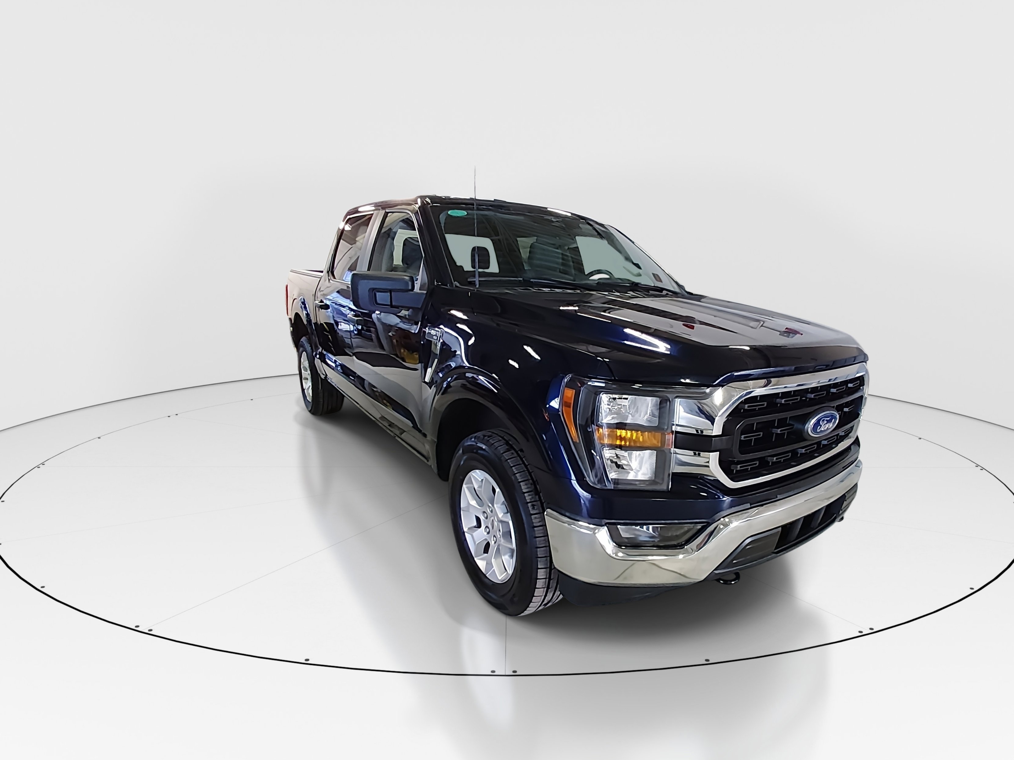 Used 2023 Ford F-150 XLT 4WD SuperCrew 5.5' Box