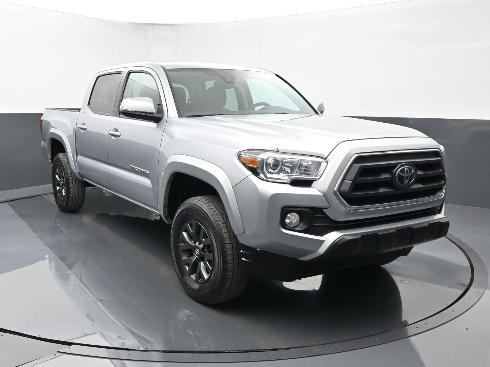 Used 2023 Toyota Tacoma 4WD SR Double Cab 5' Bed V6 AT