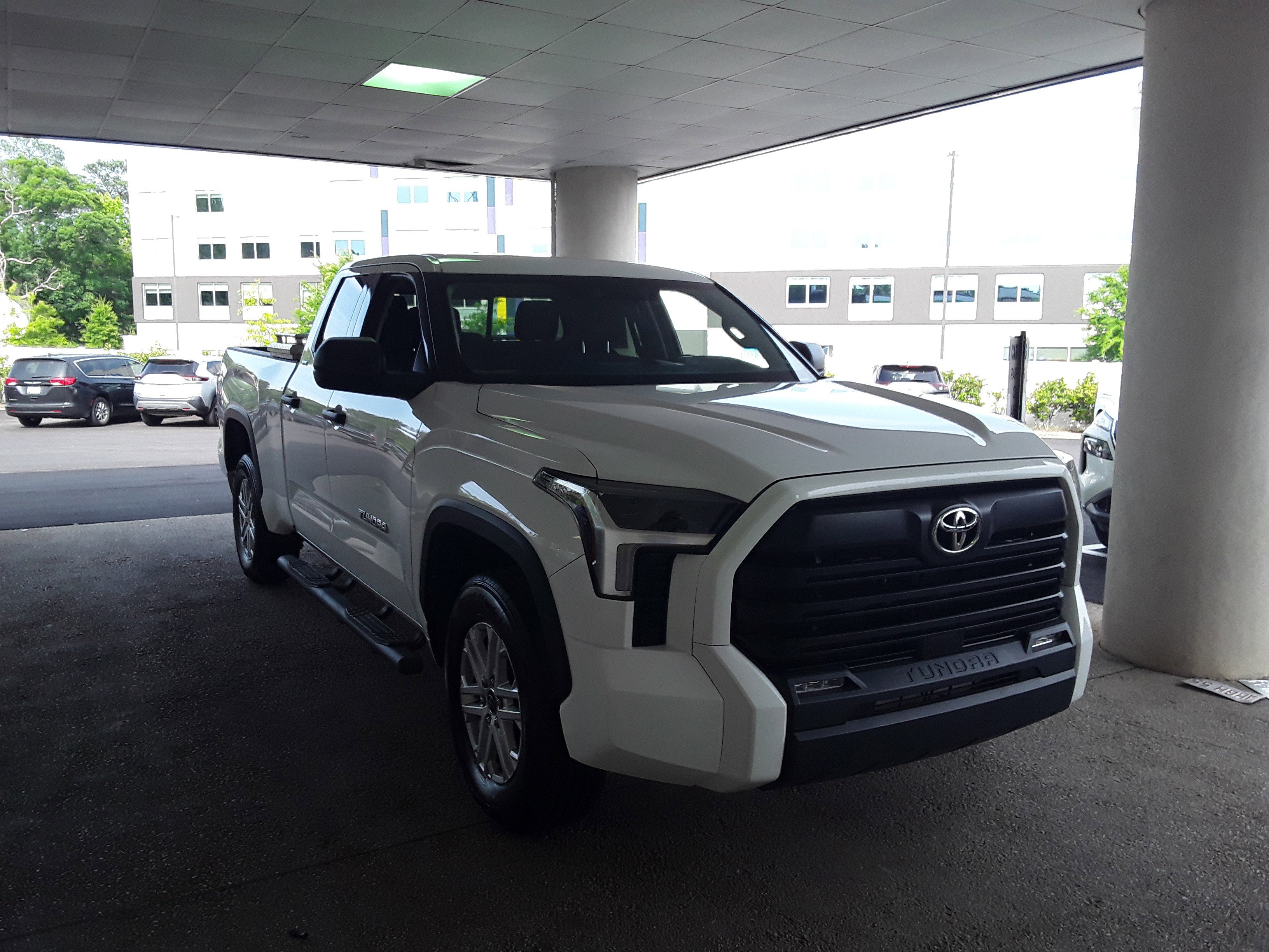 2022 Toyota Tundra 4WD SR5 Double Cab 6.5' Bed
