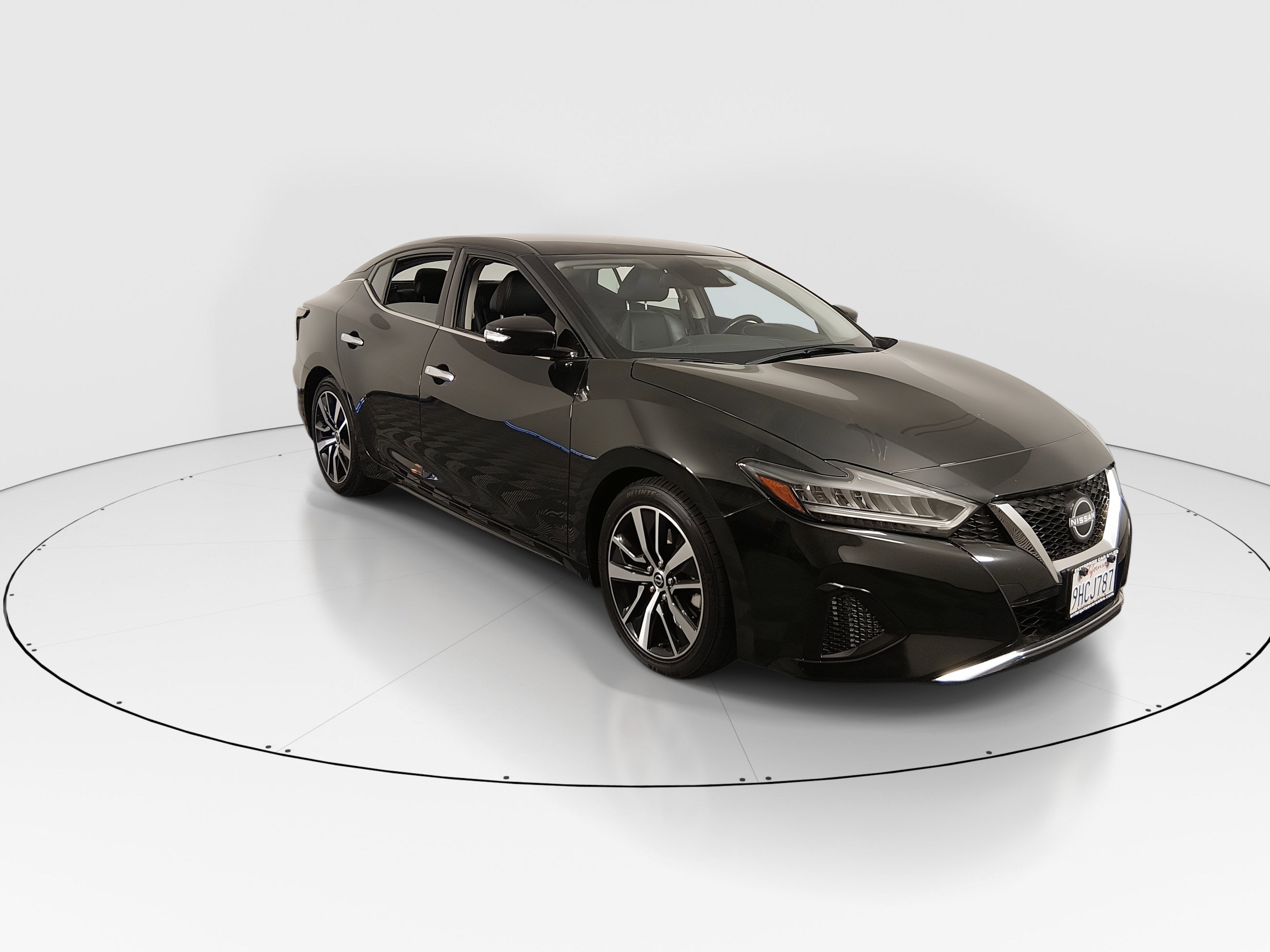 2023 Nissan Maxima SV's photo