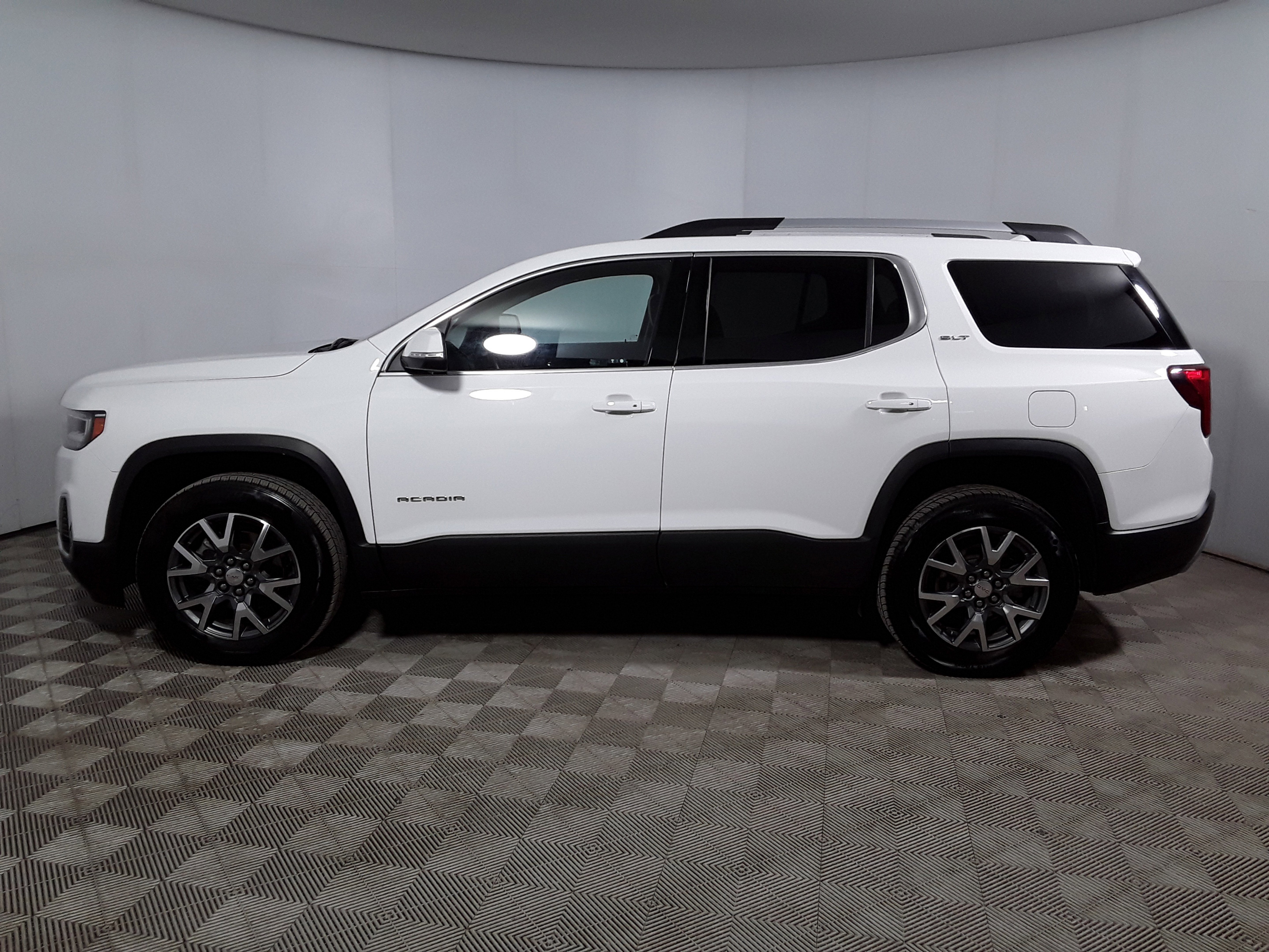 Image 6 of Used 2023 GMC Acadia FWD 4dr SLT