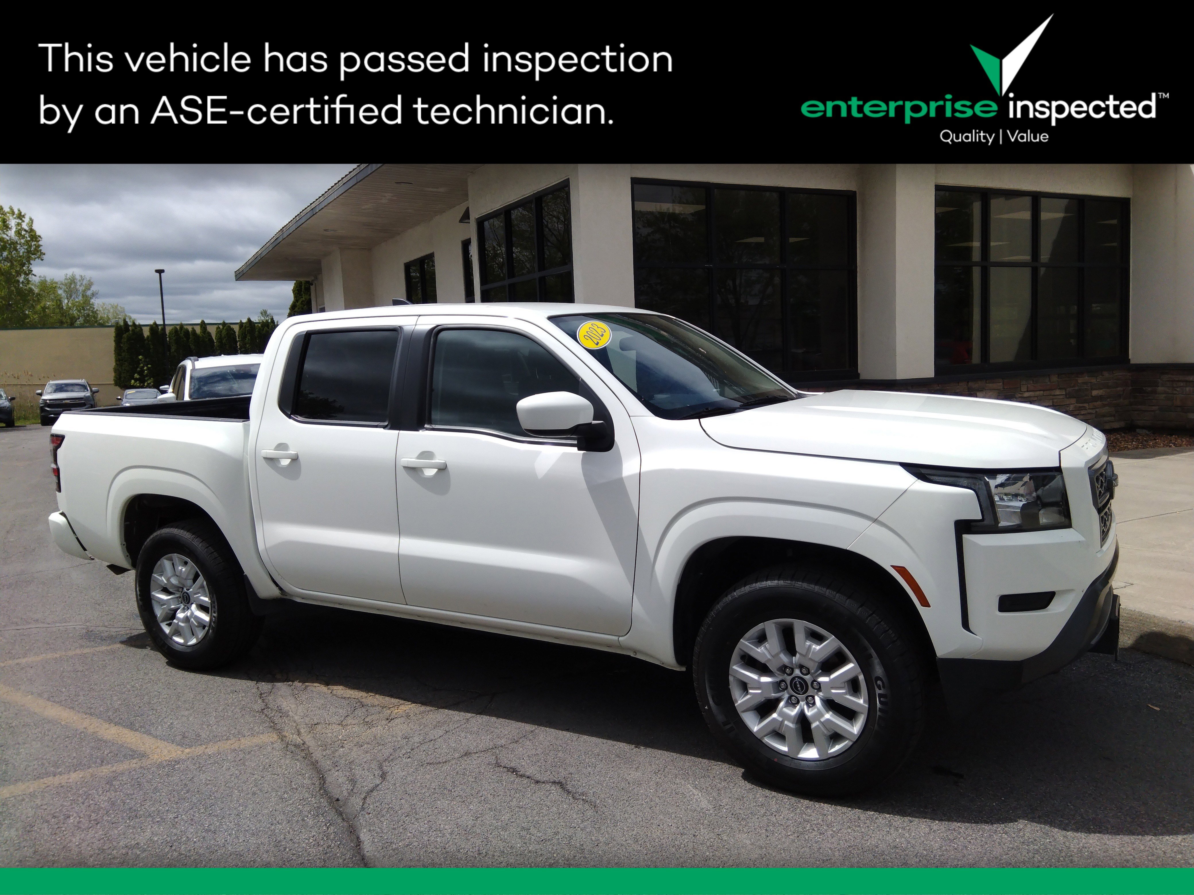 2023 Nissan Frontier SV Crew Cab 4x4 Auto