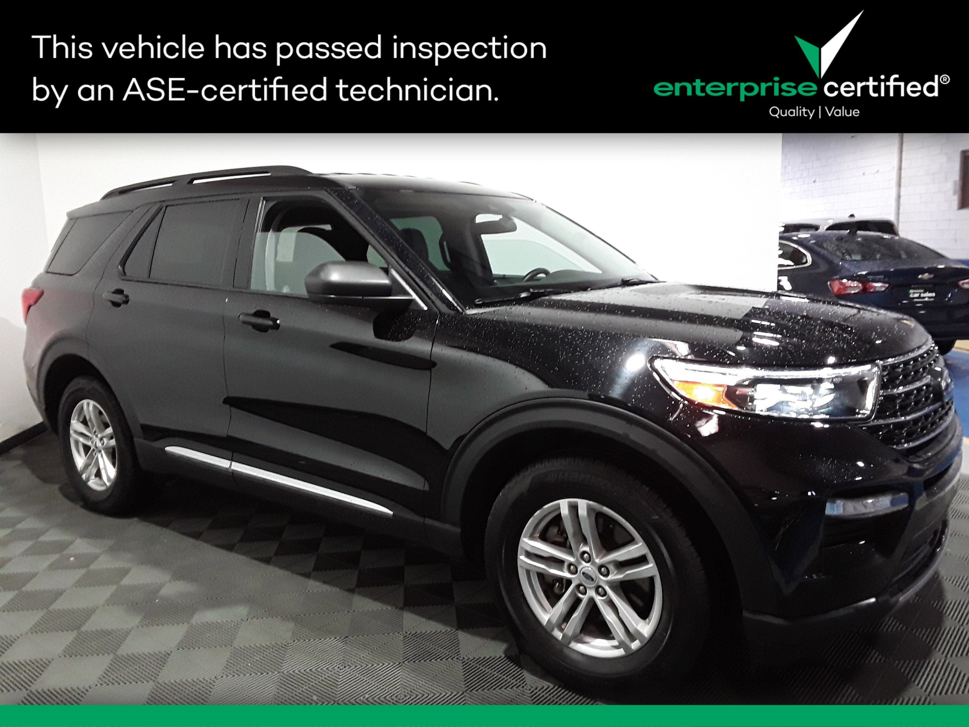 2023 Ford Explorer XLT 4WD