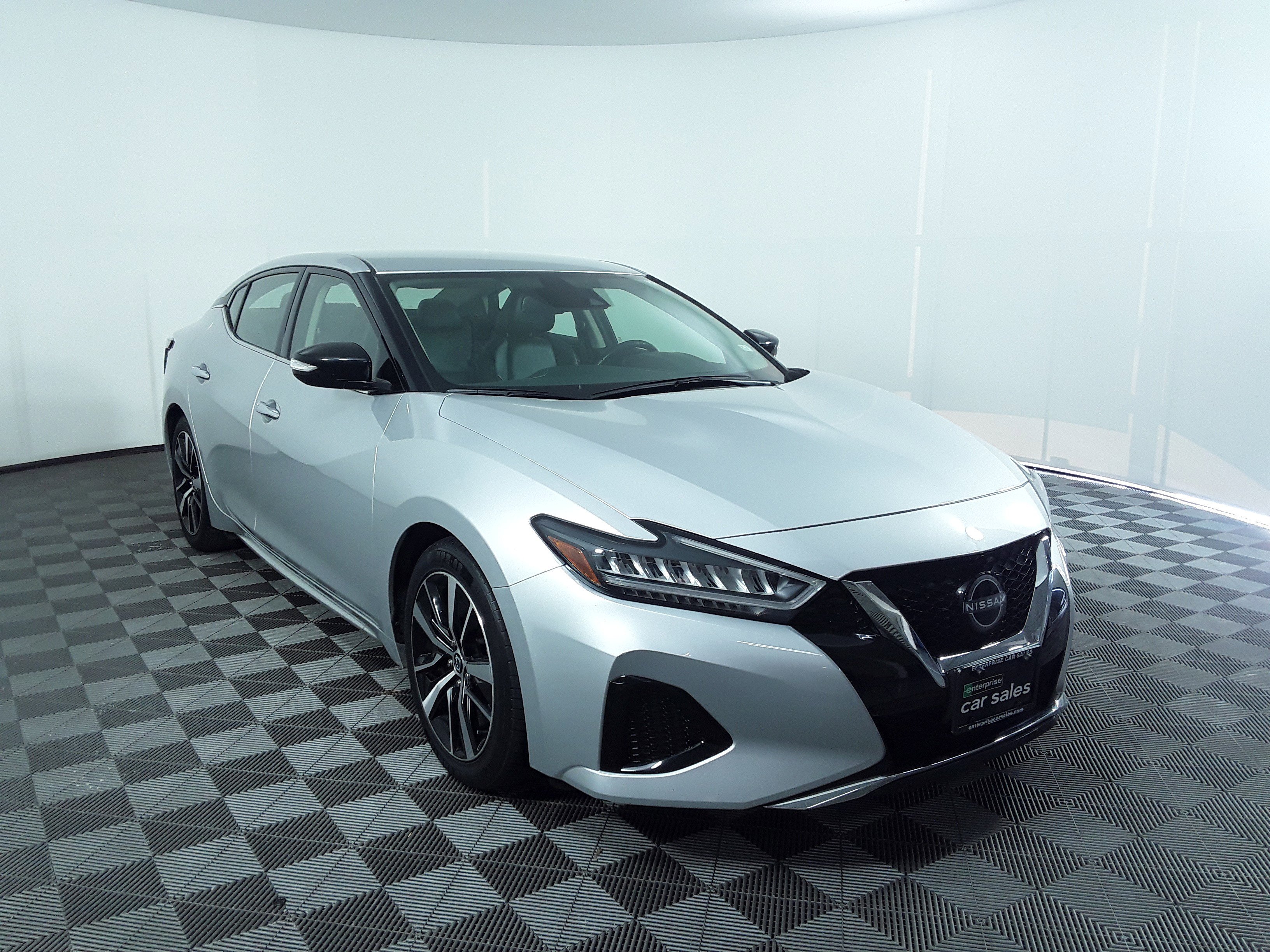 2023 Nissan Maxima SV CVT