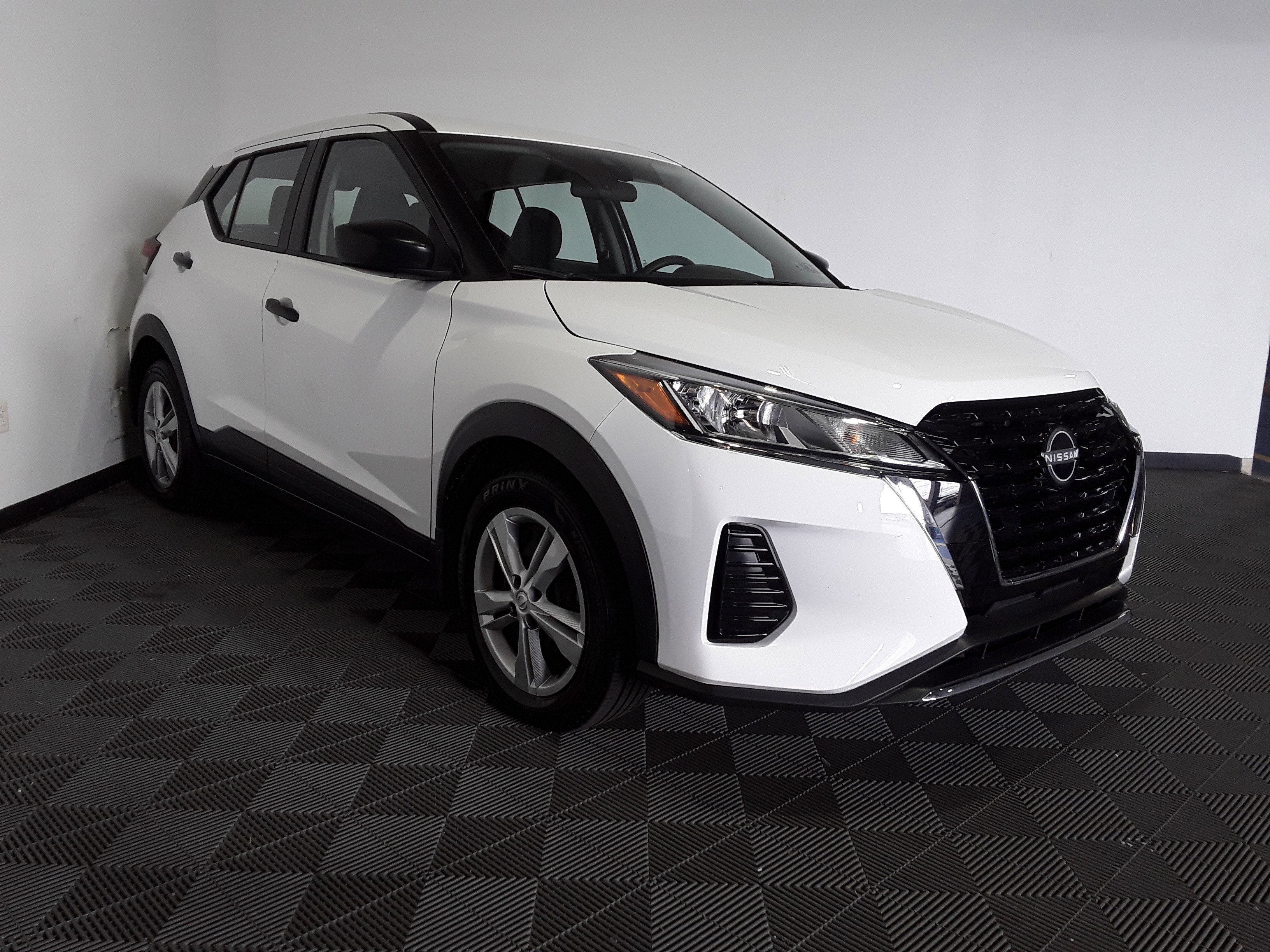 Used 2024 Nissan Kicks S FWD