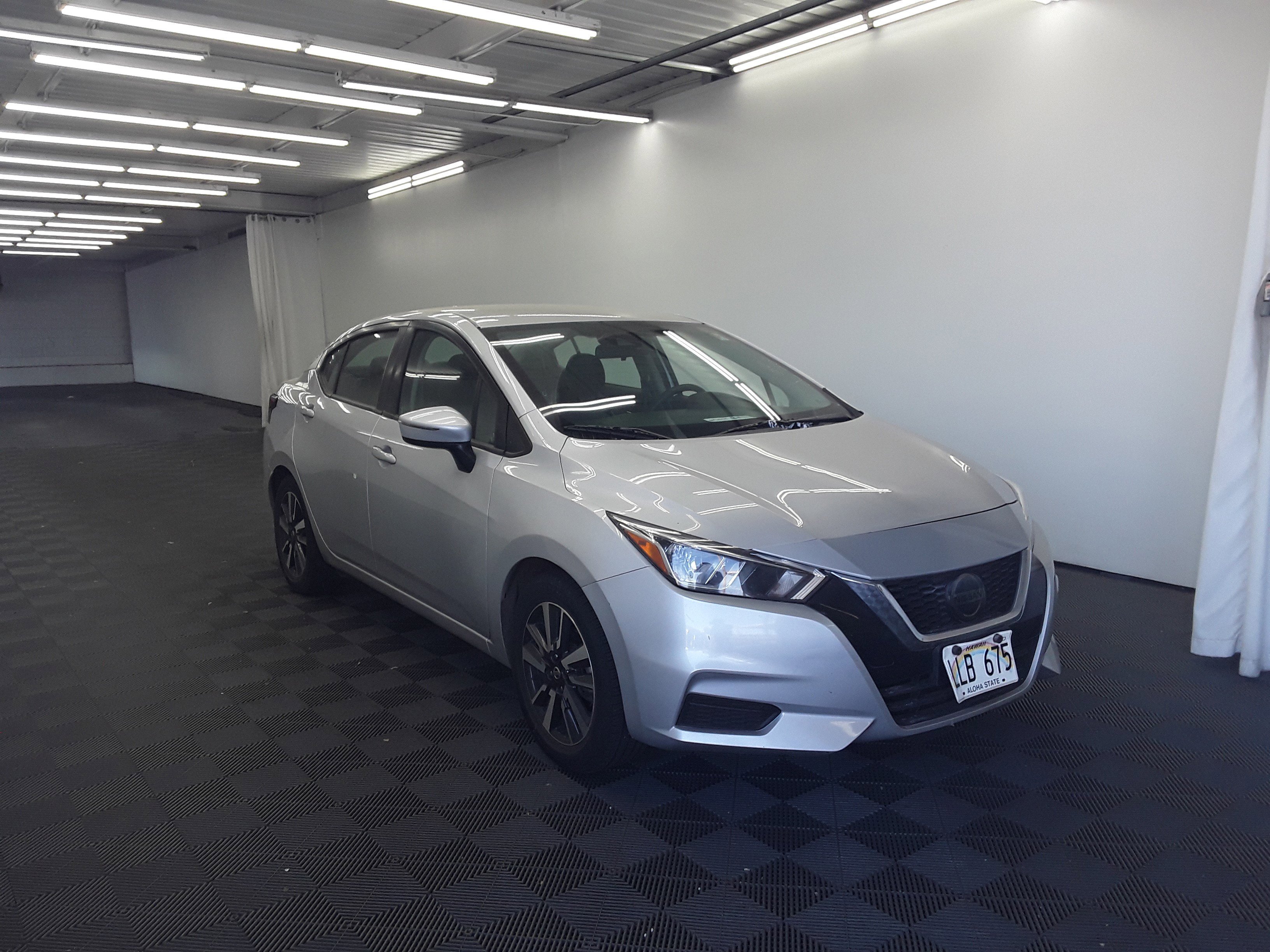 2021 Nissan Versa SV CVT