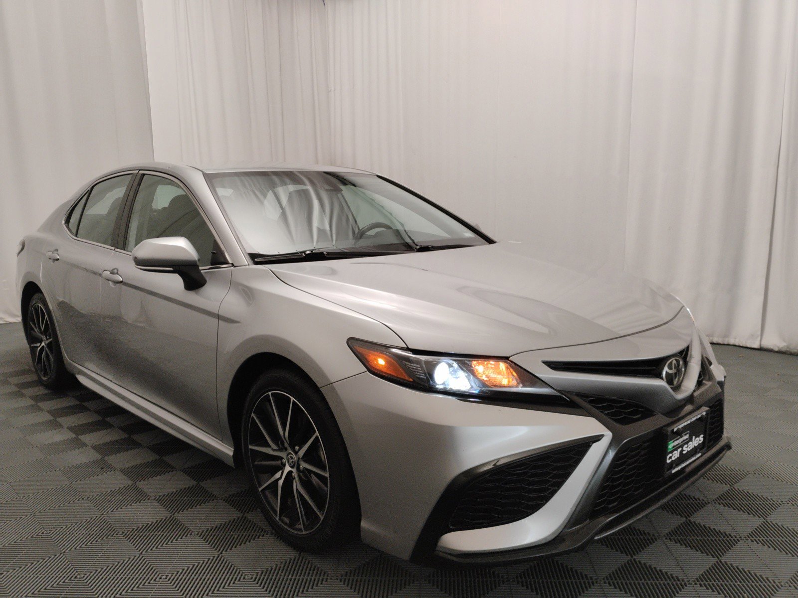 2022 Toyota Camry SE Auto