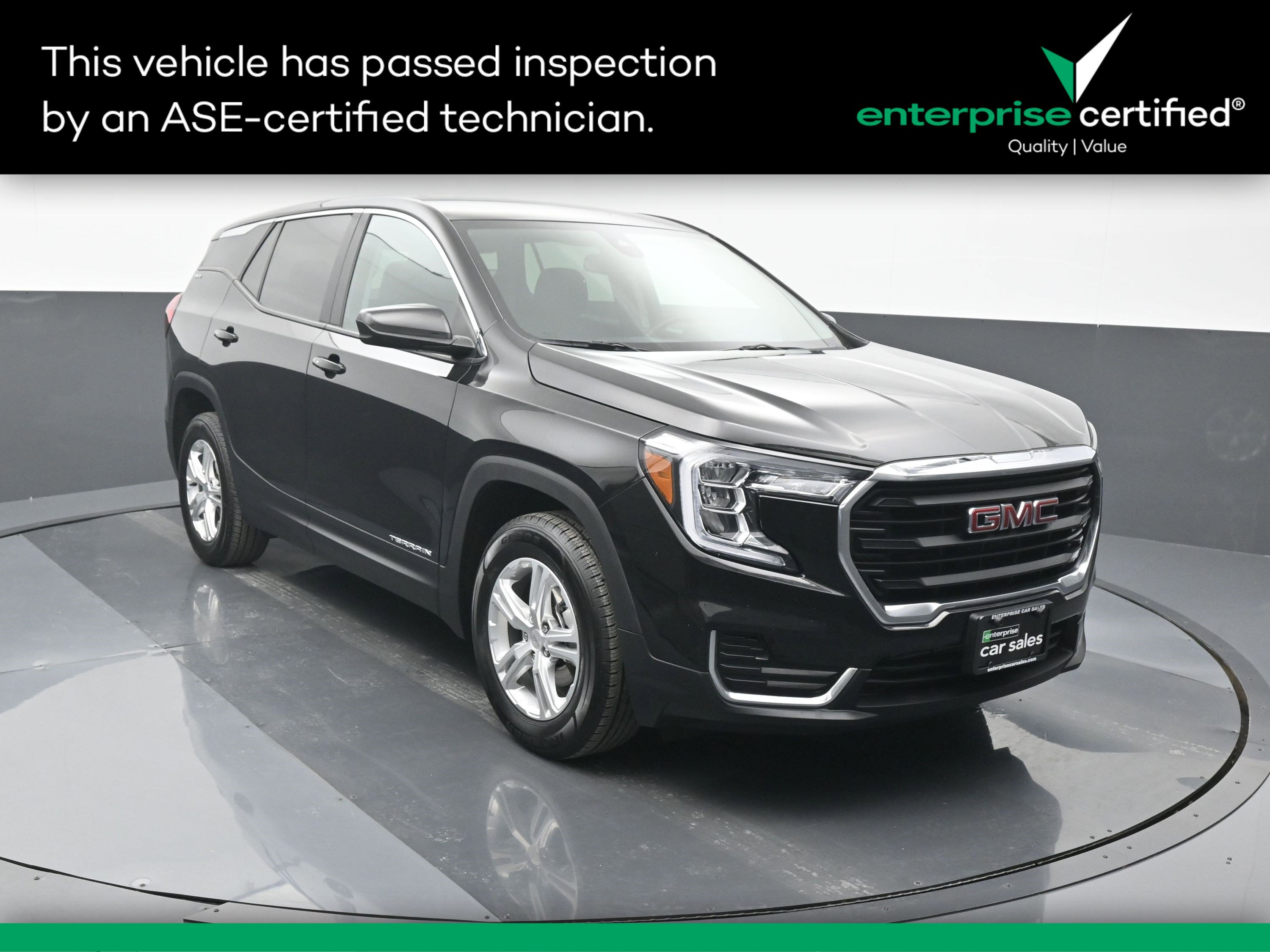 2024 GMC Terrain SLE's photo