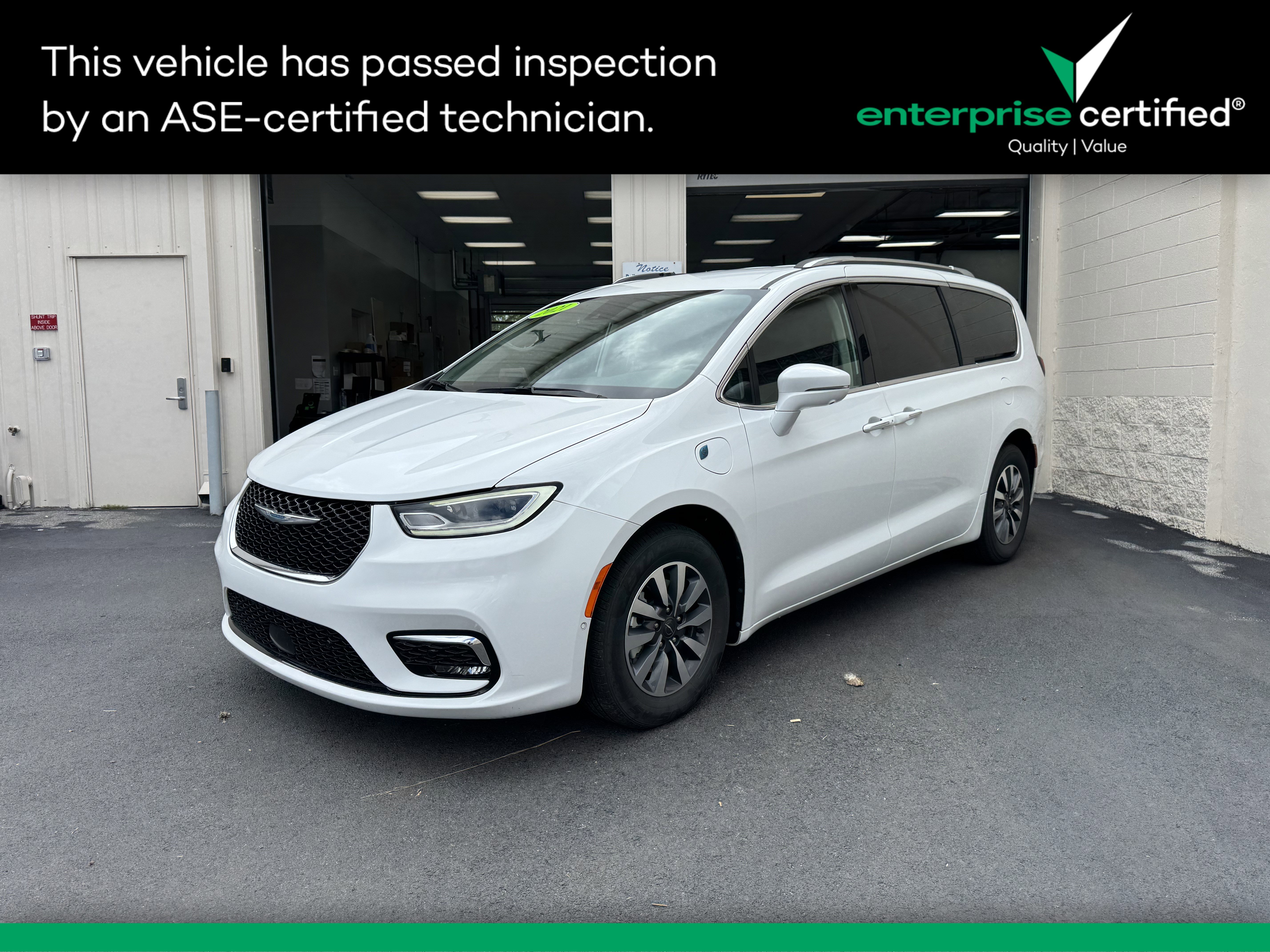 2021 Chrysler Pacifica Hybrid Touring L FWD