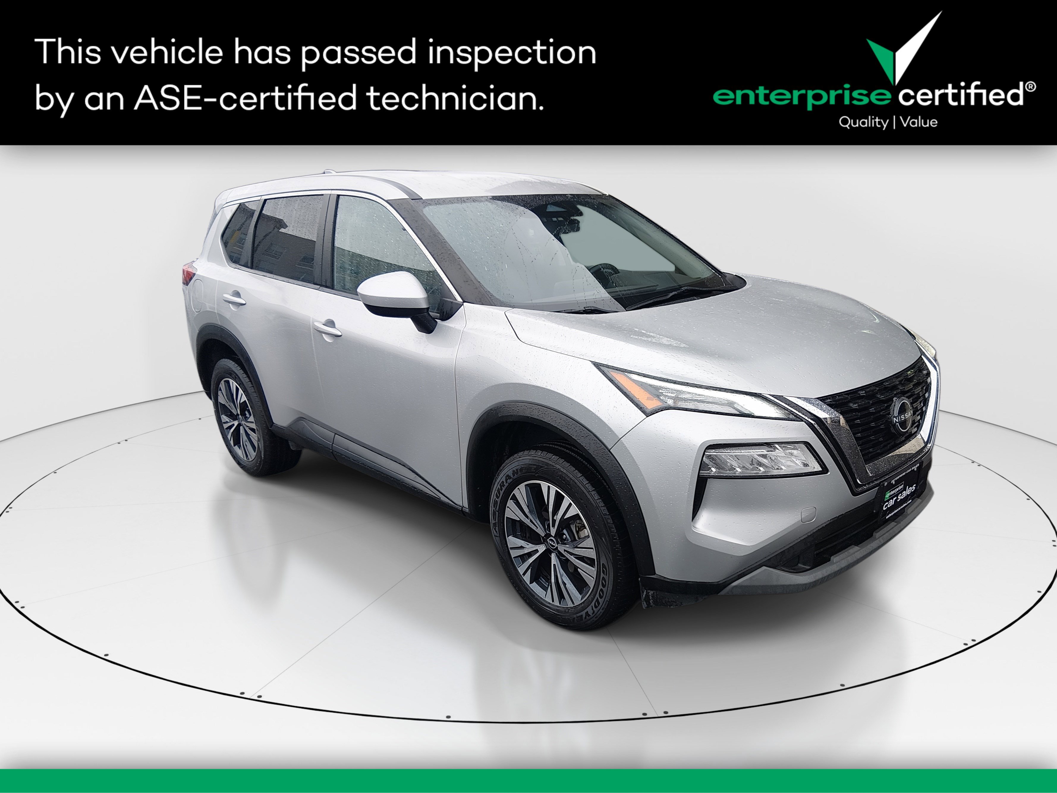 2023 Nissan Rogue SV's photo