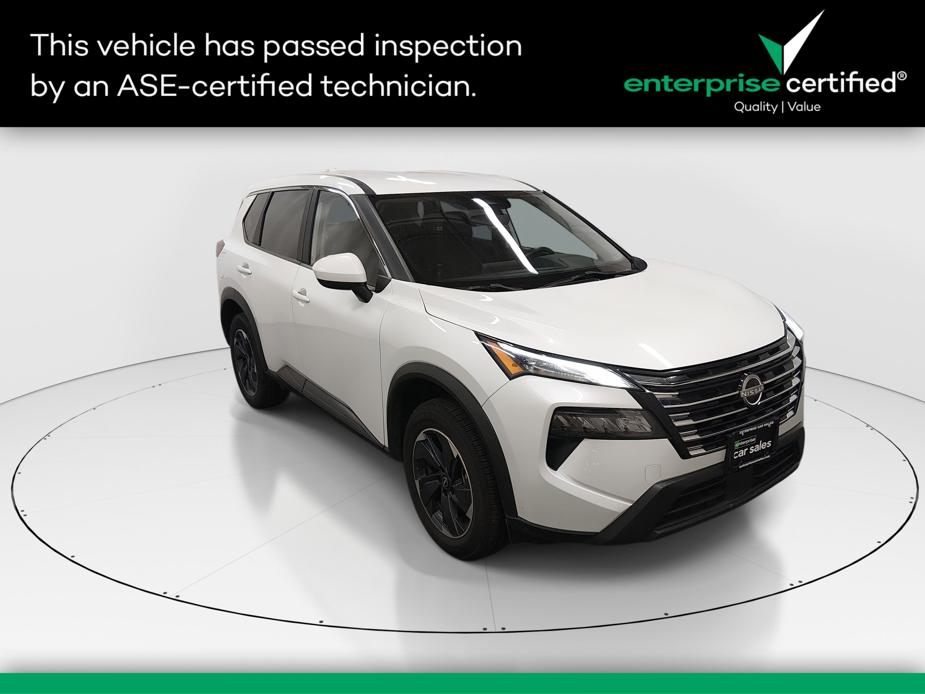 2024 Nissan Rogue SV's photo