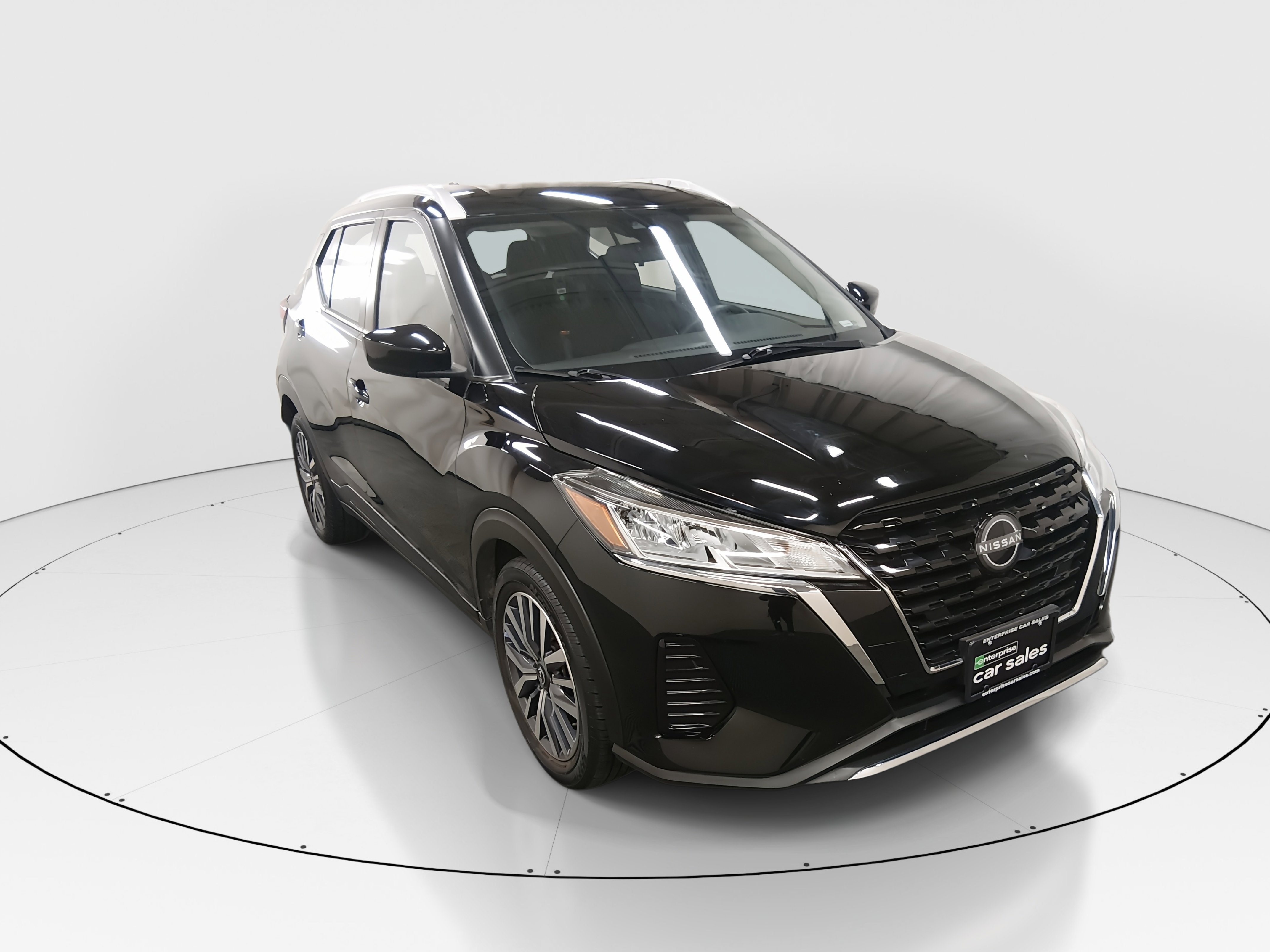 Used 2024 Nissan Kicks SV FWD