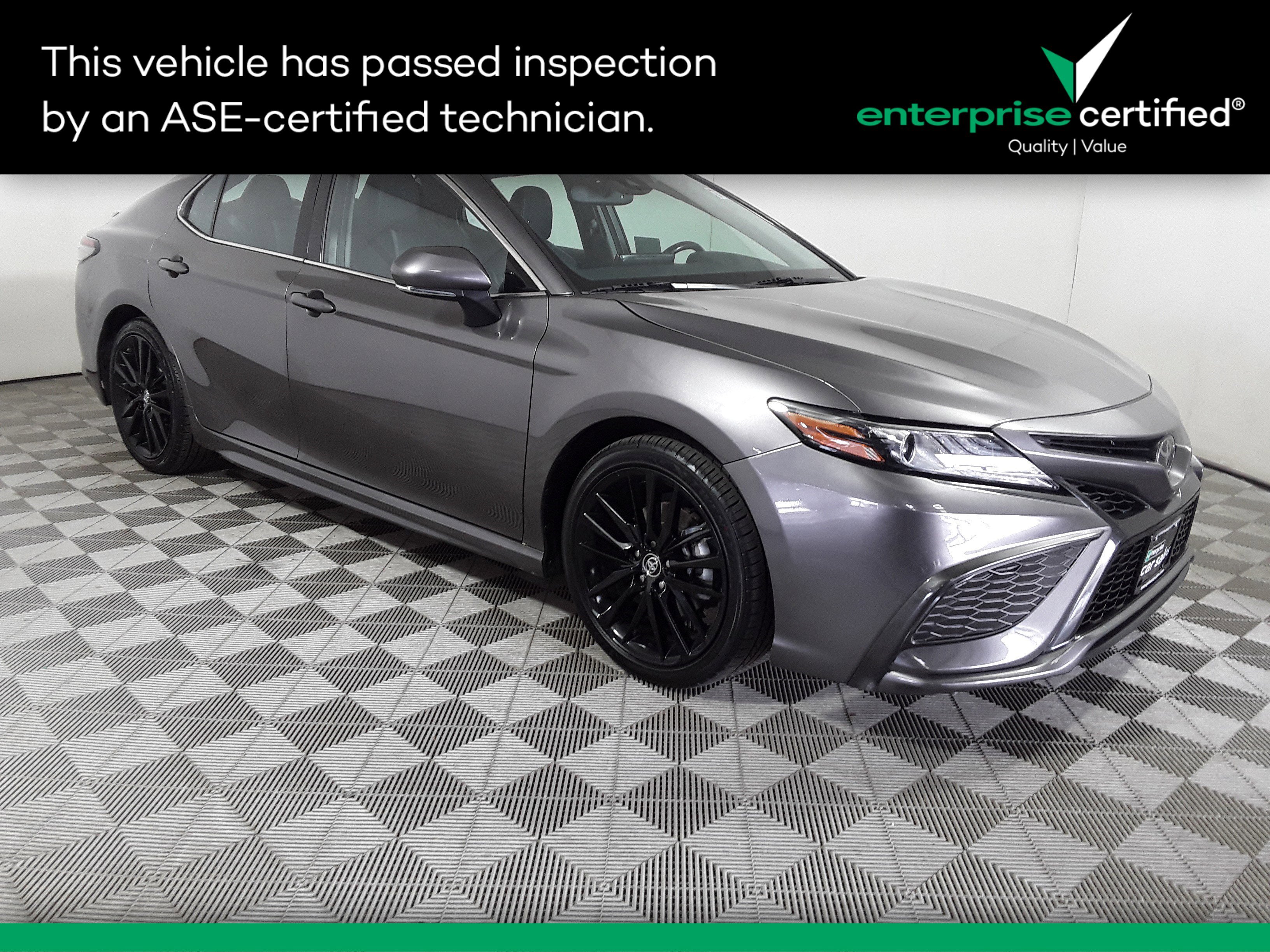 2023 Toyota Camry XSE Auto