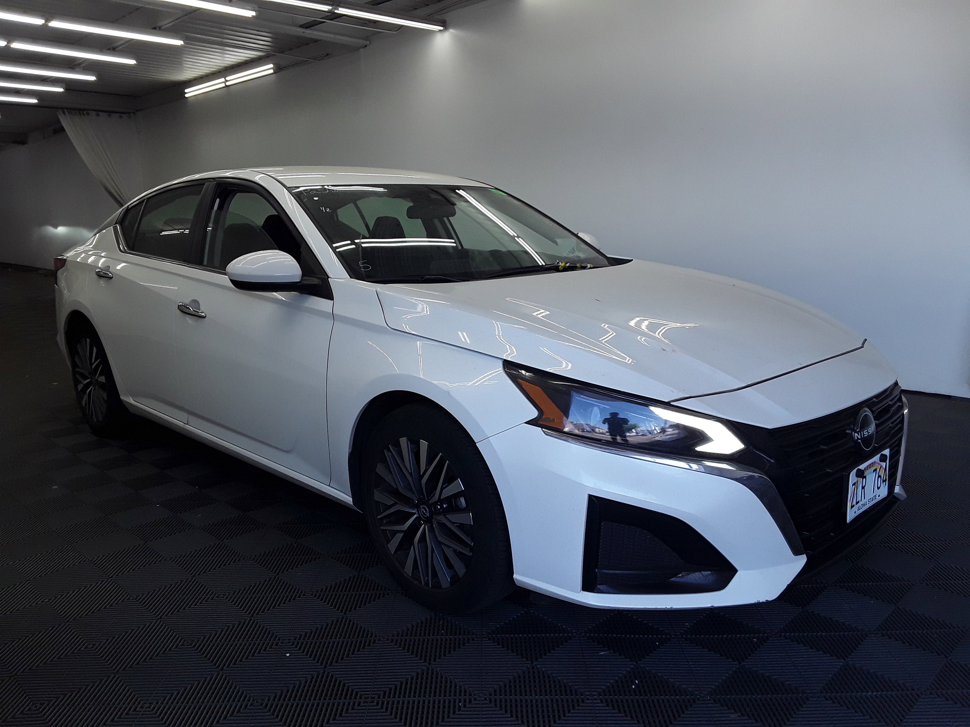 Used 2023 Nissan Altima 2.5 SV Sedan