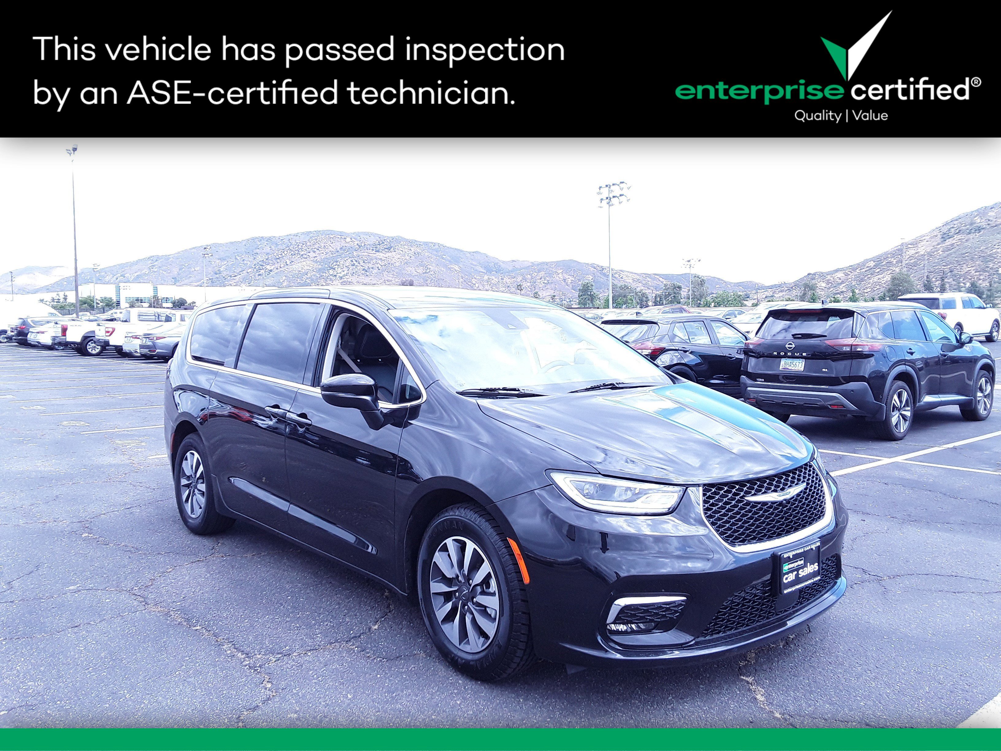 2023 Chrysler Pacifica Hybrid Touring L FWD