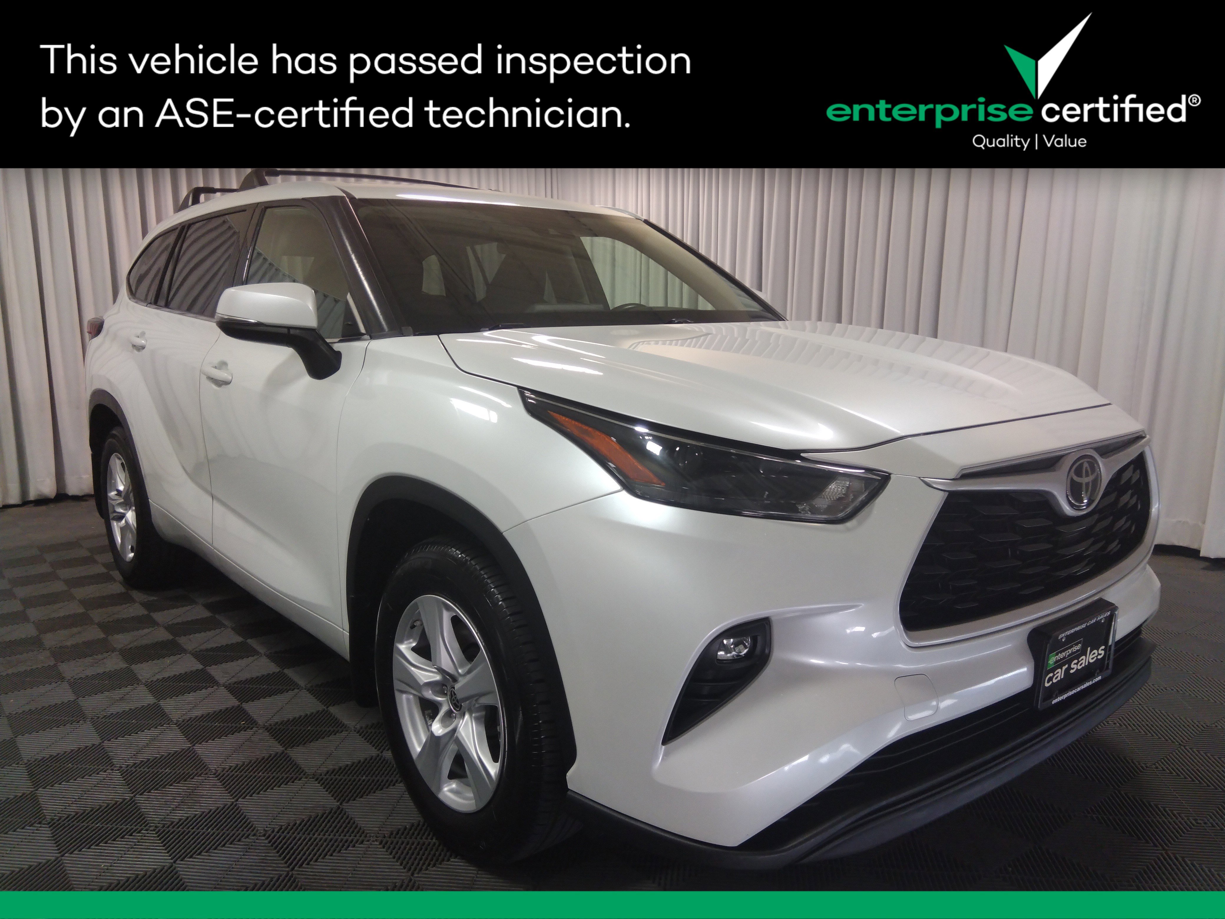Used 2022 Toyota Highlander LE FWD