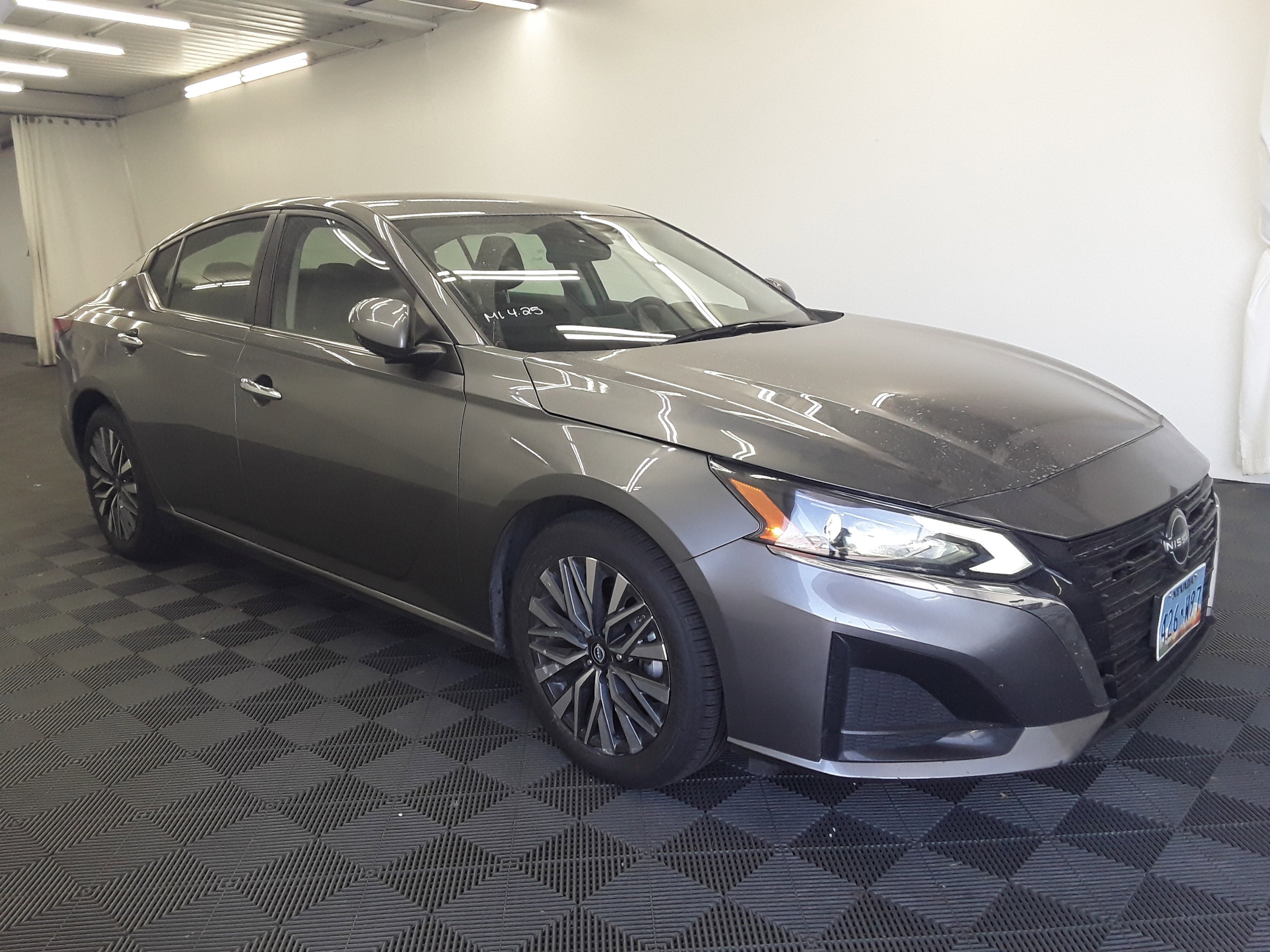 2023 Nissan Altima 2.5 SV Sedan