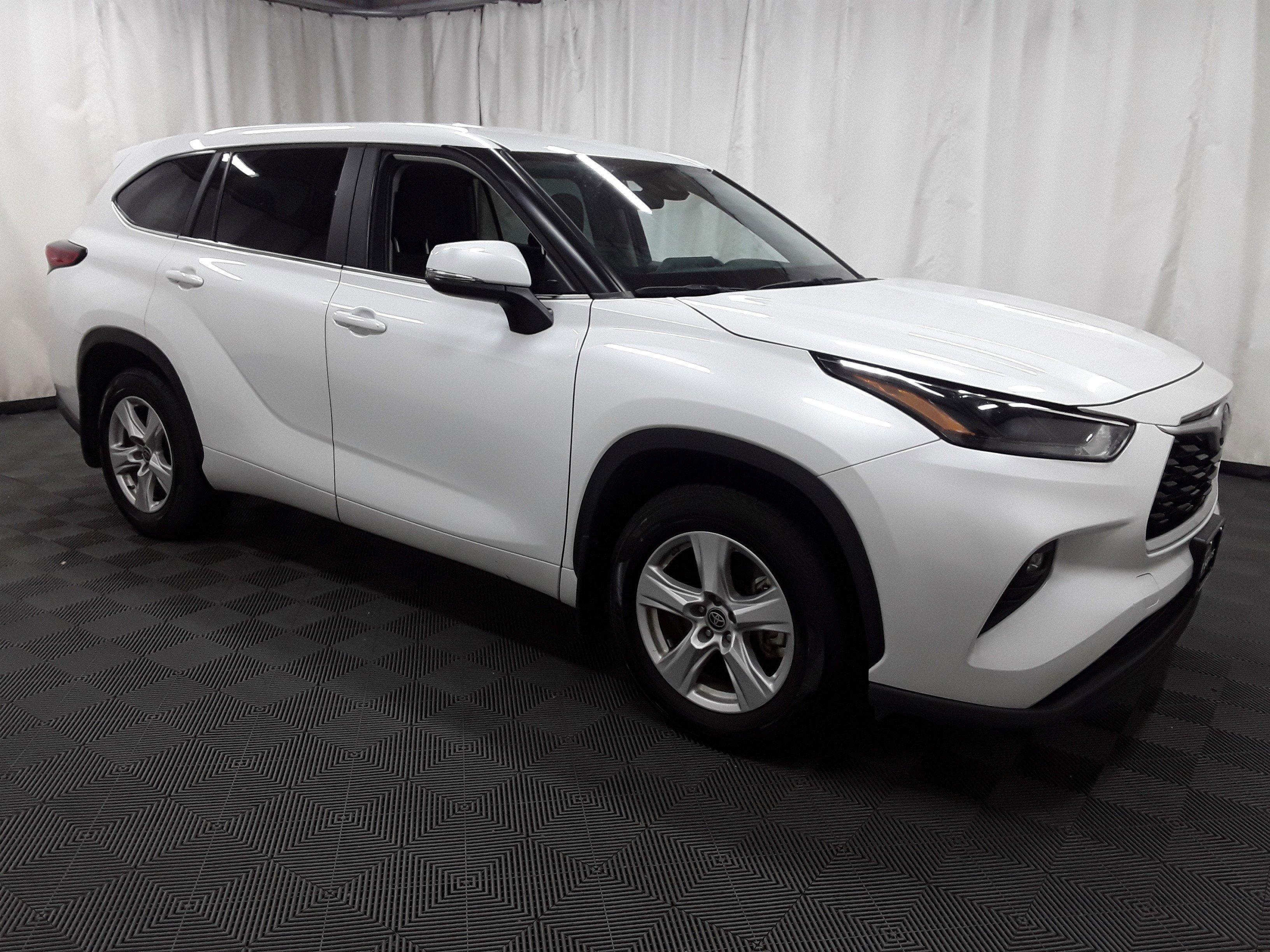 2023 Toyota Highlander LE AWD