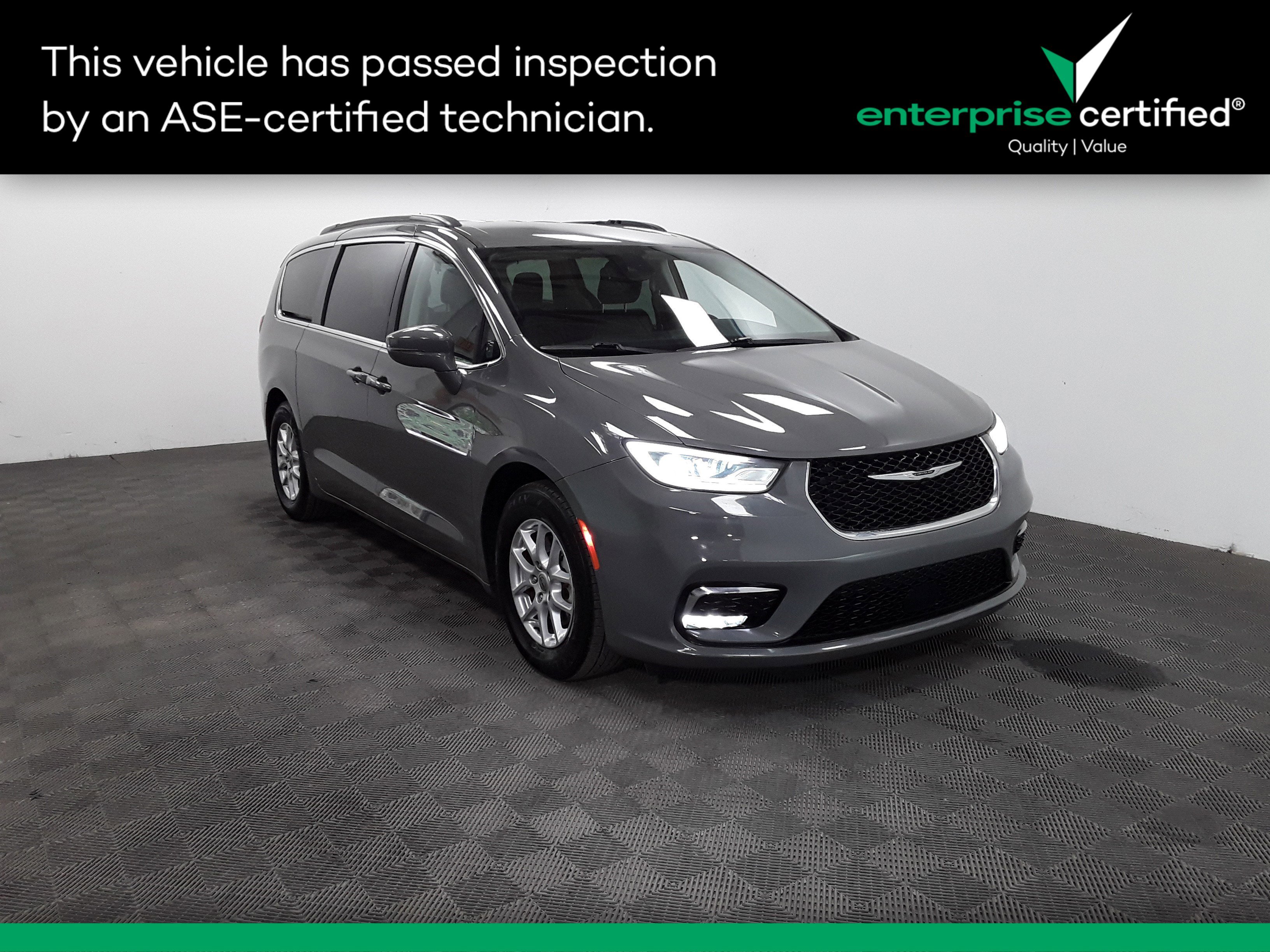 Used 2022 Chrysler Pacifica Touring L FWD