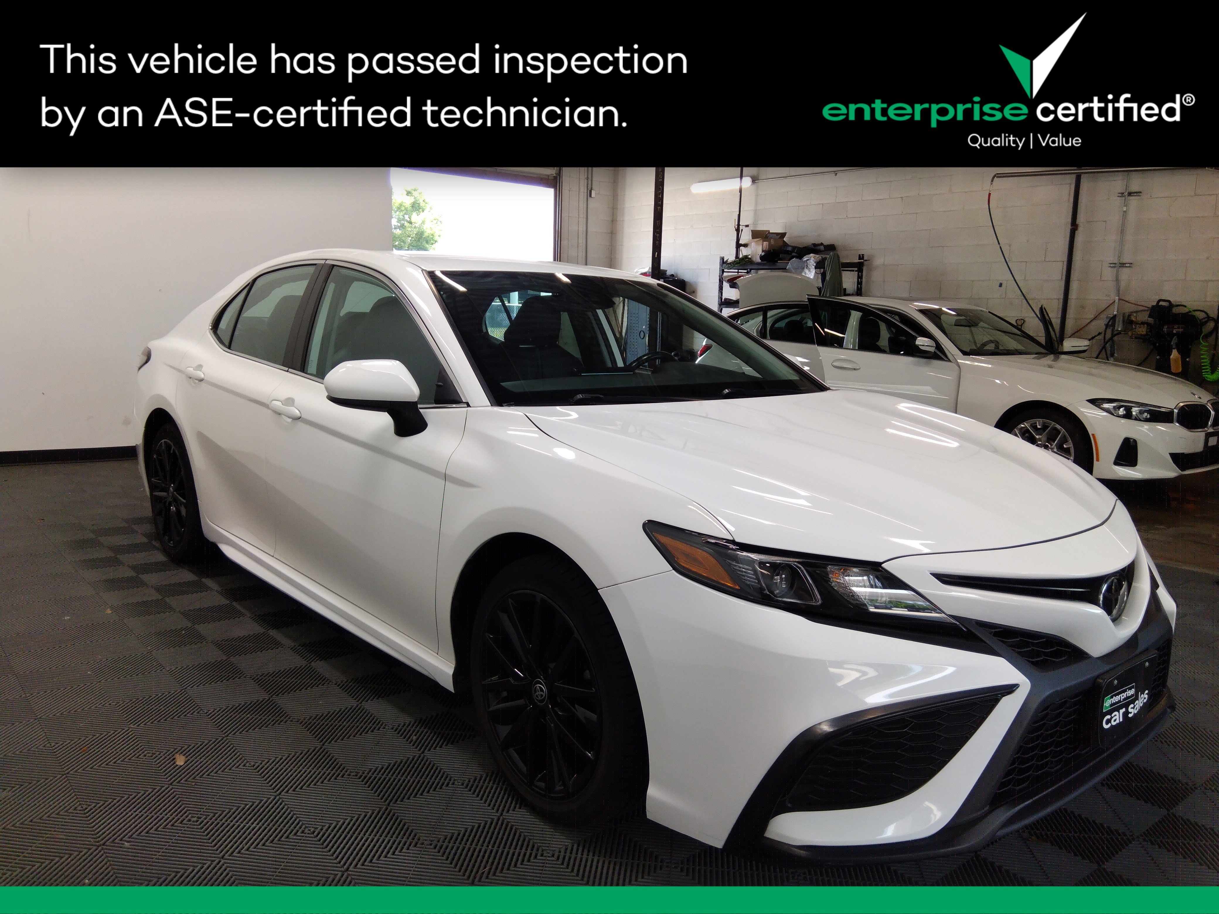 2021 Toyota Camry SE Auto