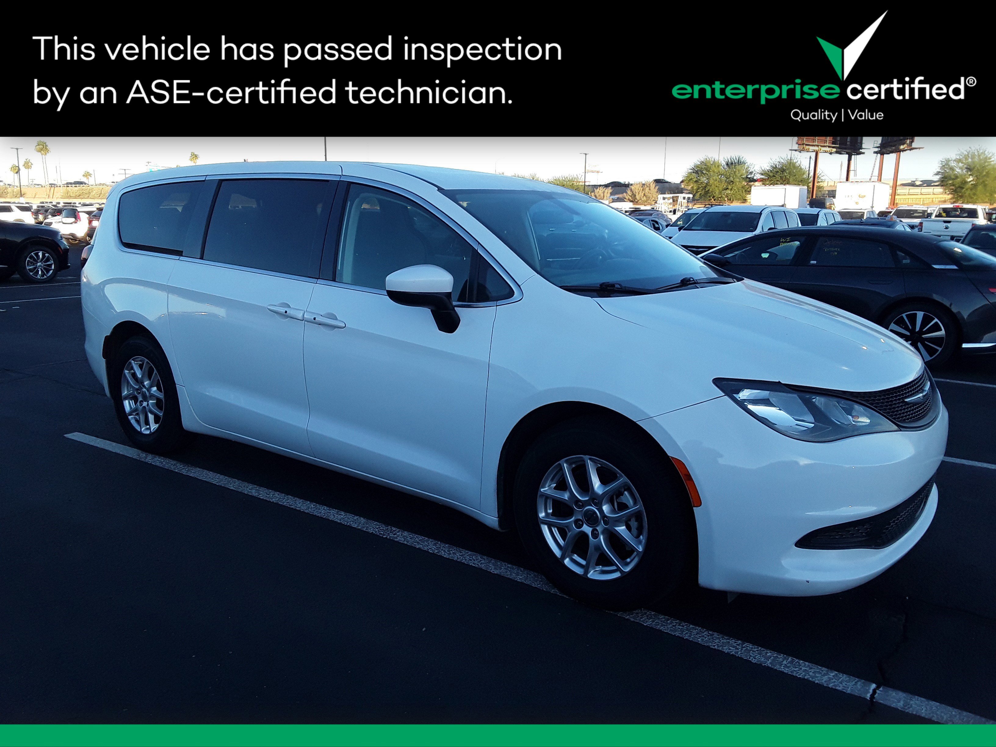 Used 2022 Chrysler Voyager LX FWD's photo