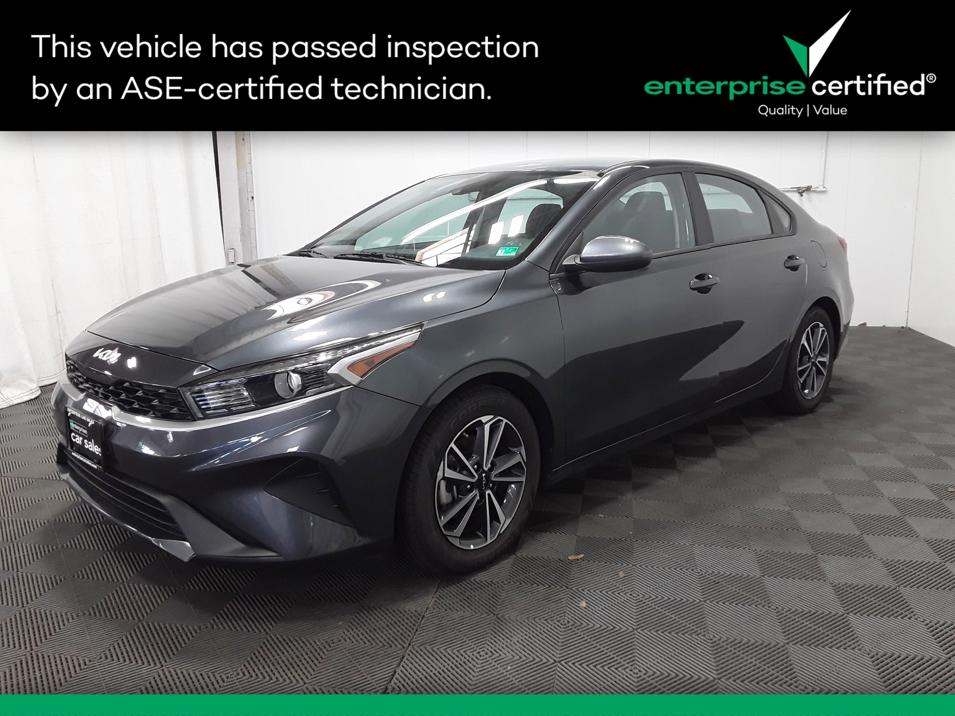 Used 2023 Kia Forte LXS IVT