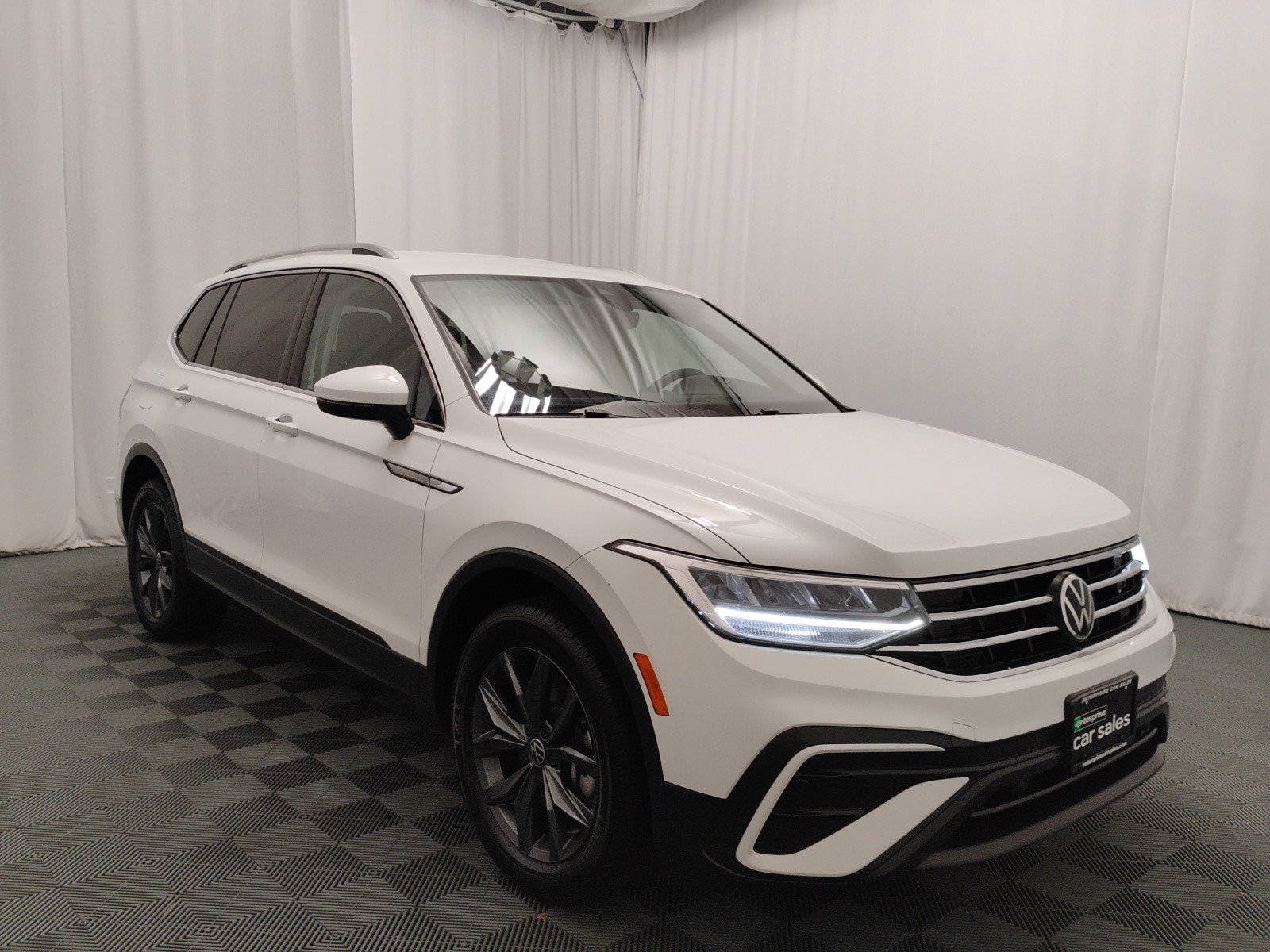 2022 Volkswagen Tiguan 2.0T SE FWD