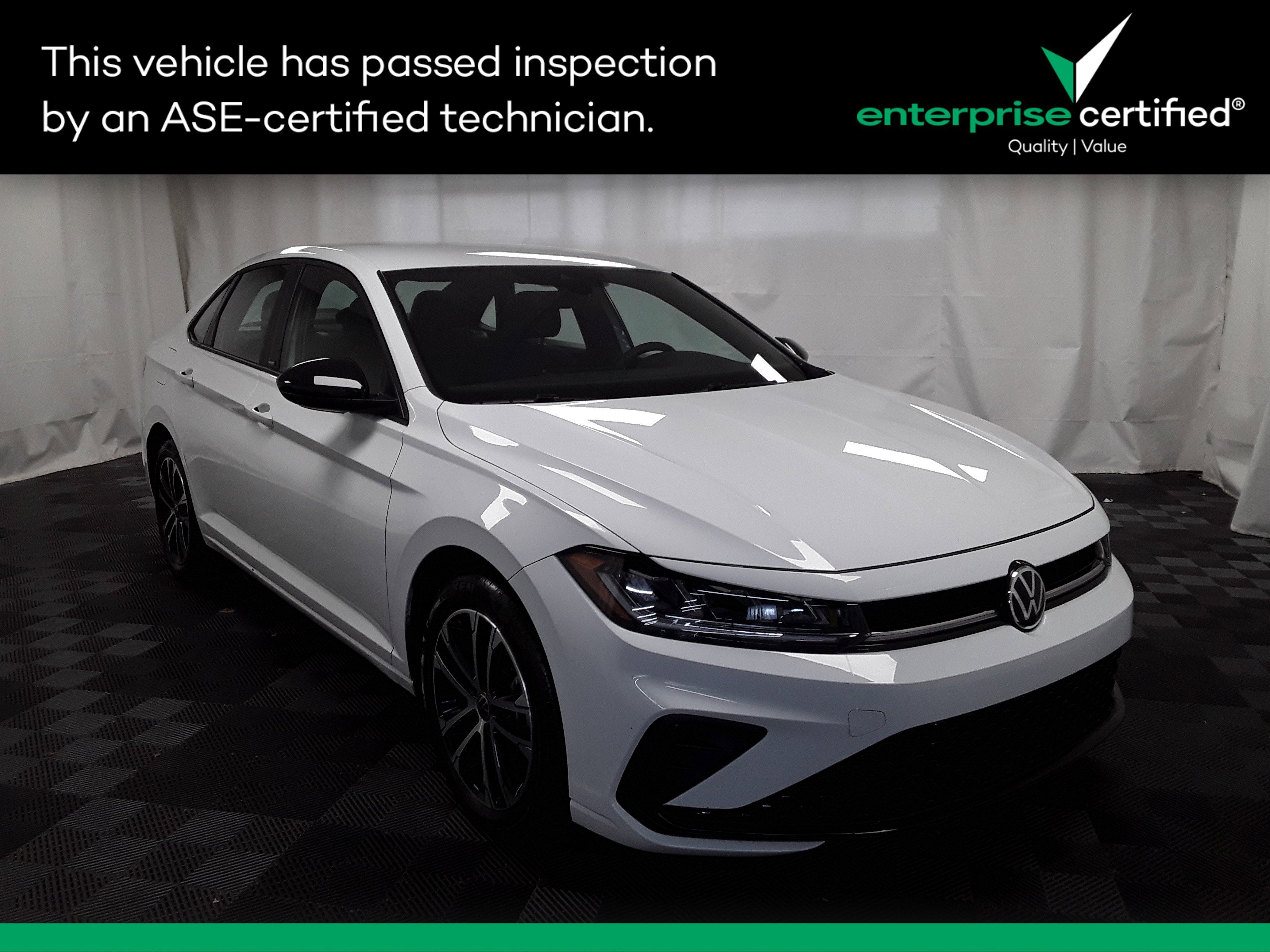 Used 2025 Volkswagen Jetta Sport Auto