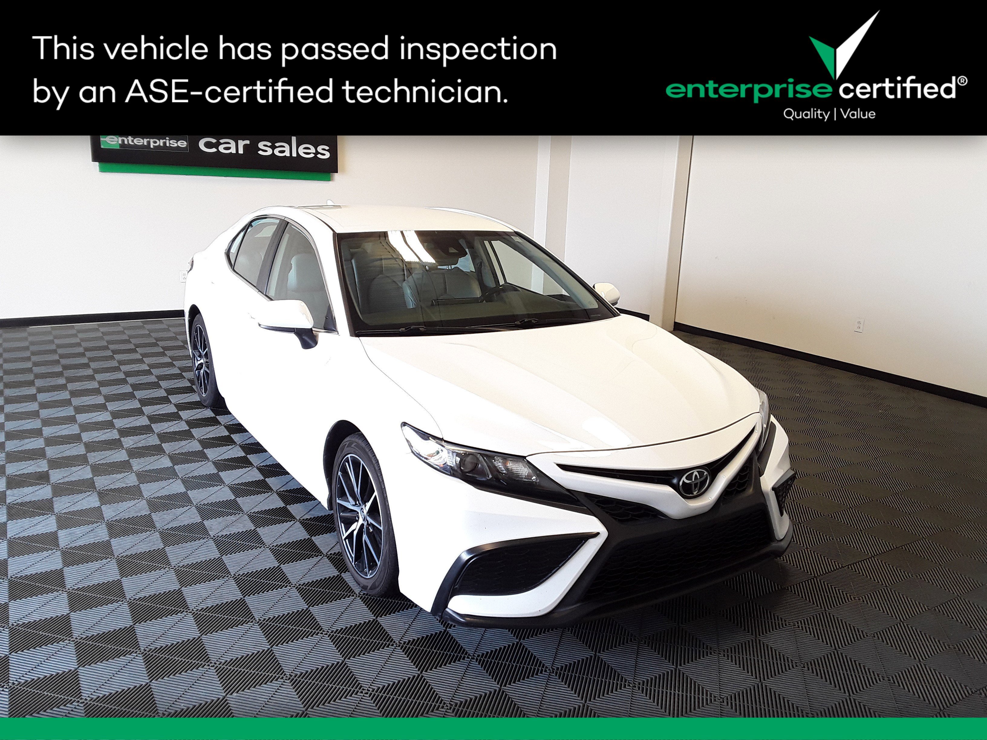 2021 Toyota Camry SE Auto