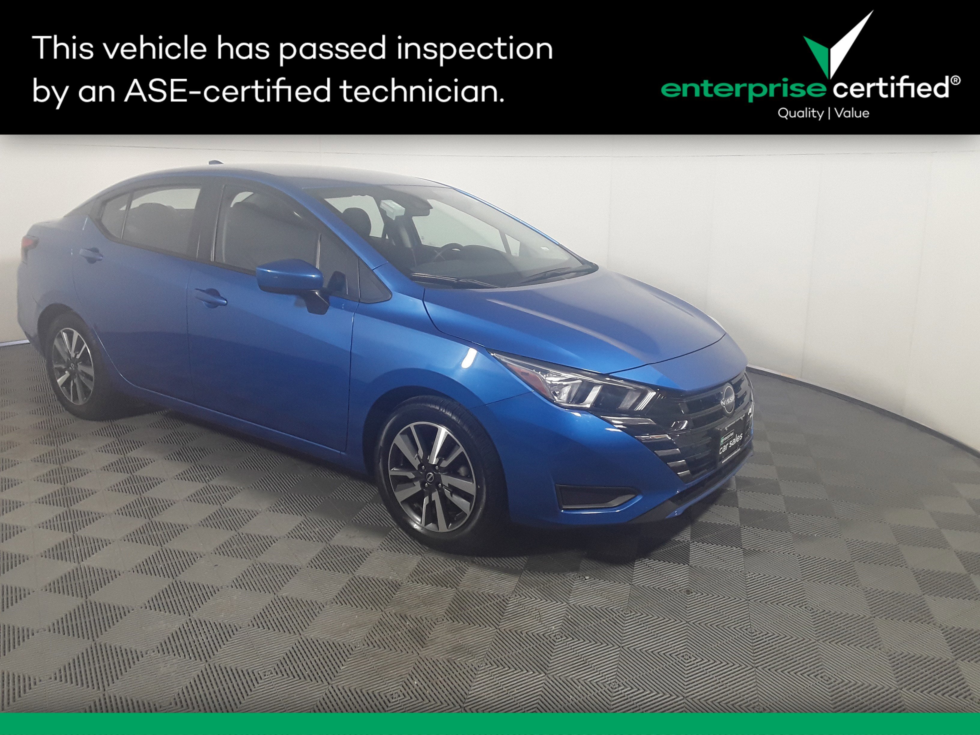 2023 Nissan Versa SV CVT