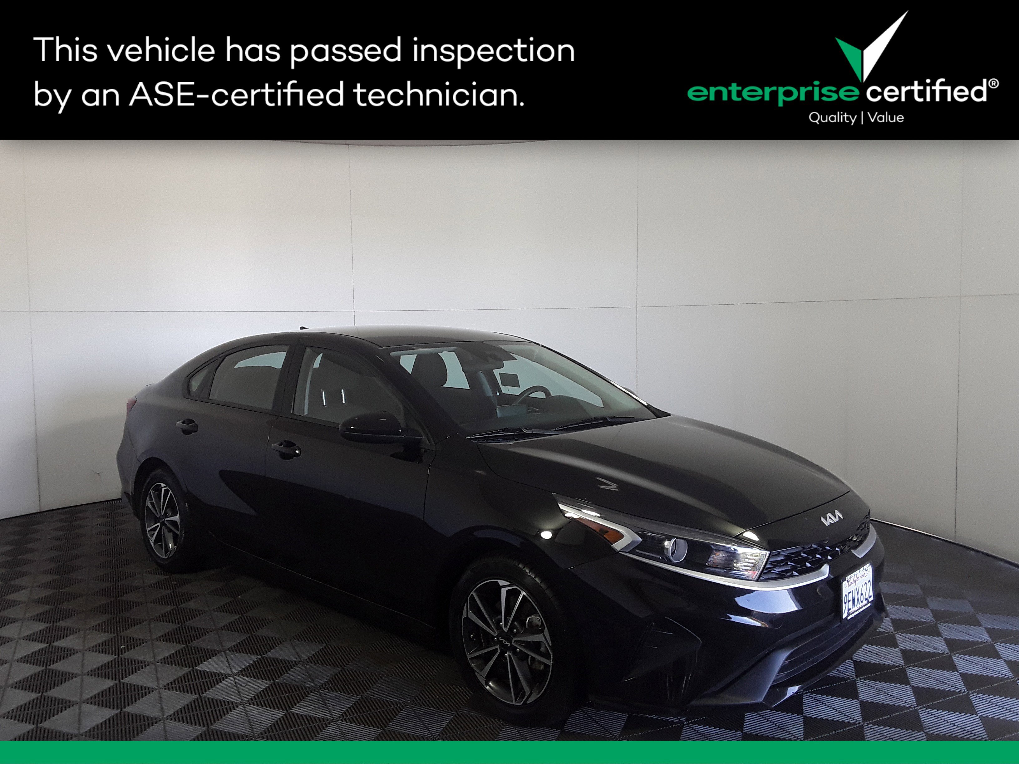 Used 2023 Kia Forte LXS IVT