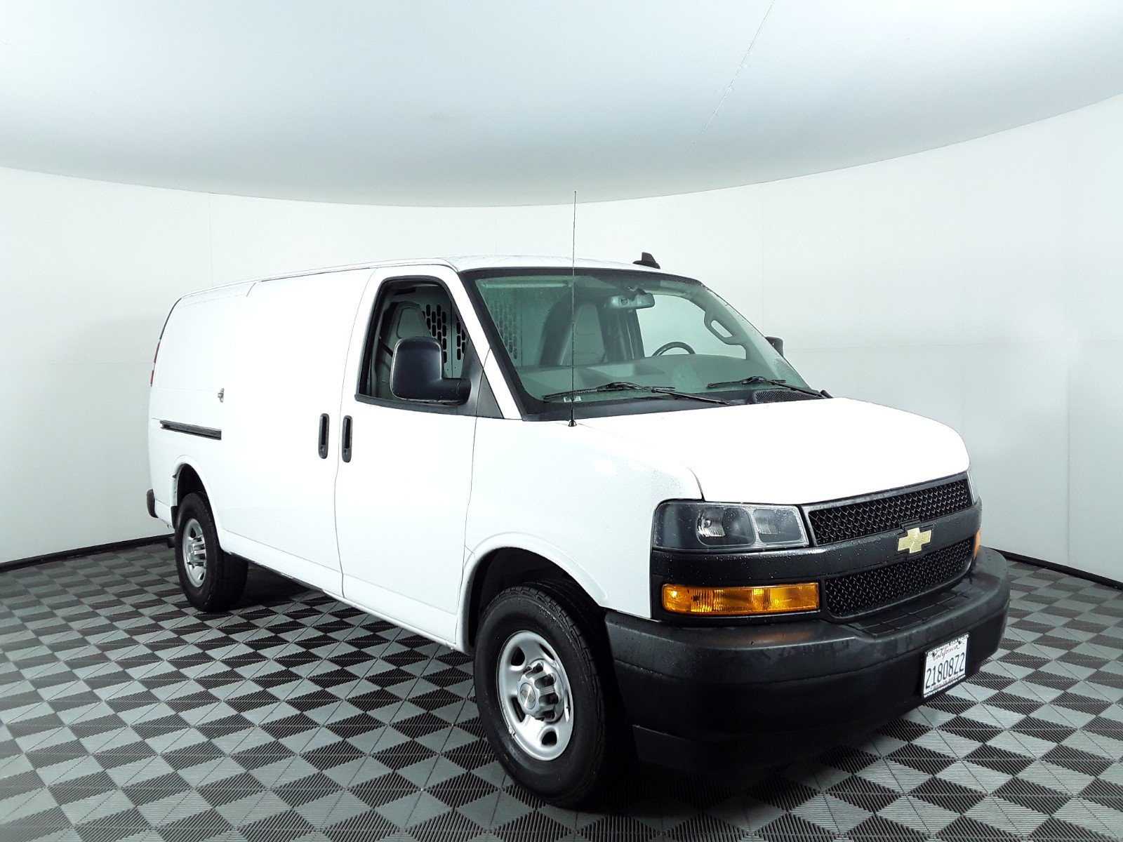 2020 Chevrolet Express Cargo Van RWD 2500 135