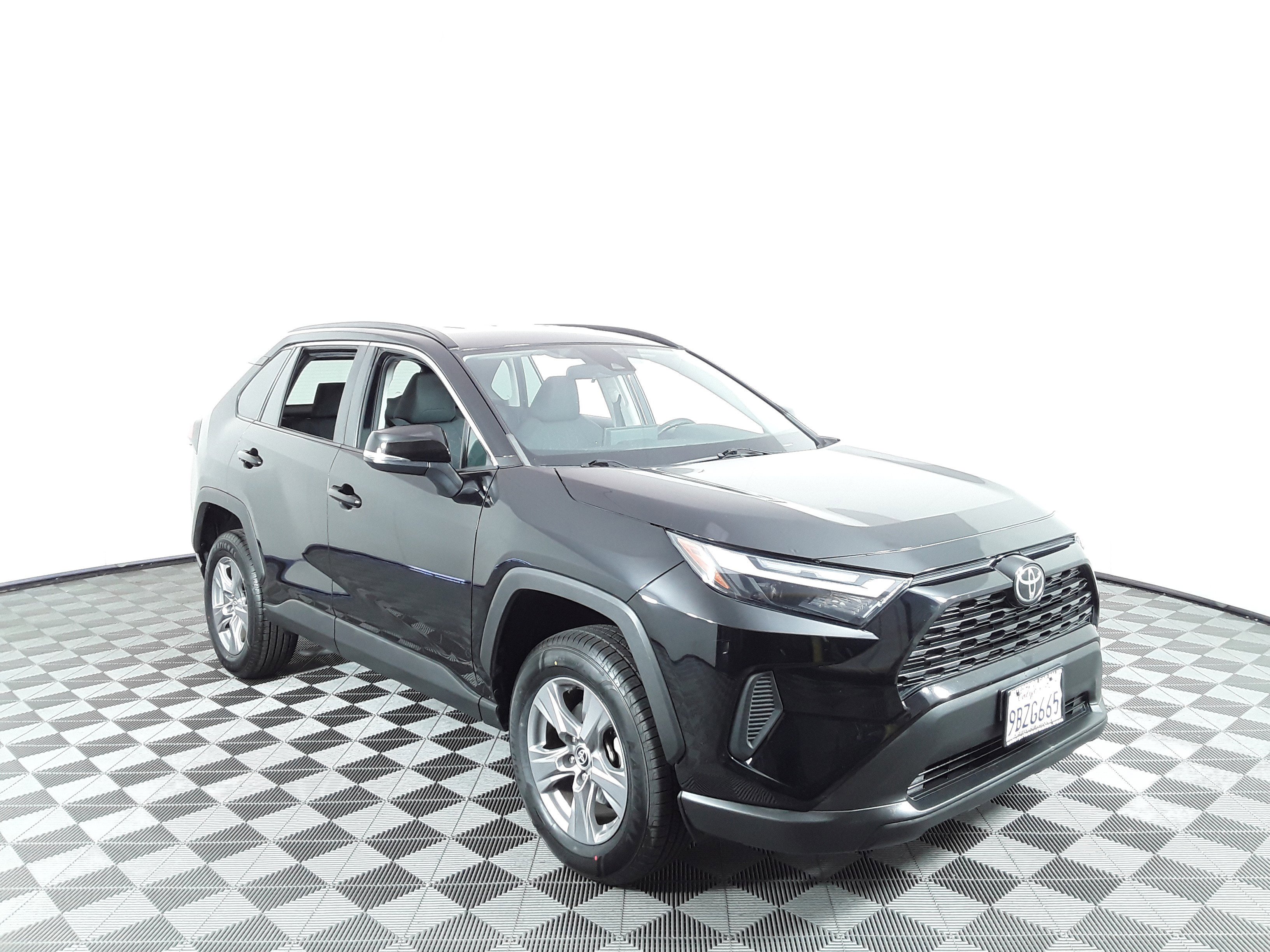2022 Toyota RAV4 XLE FWD