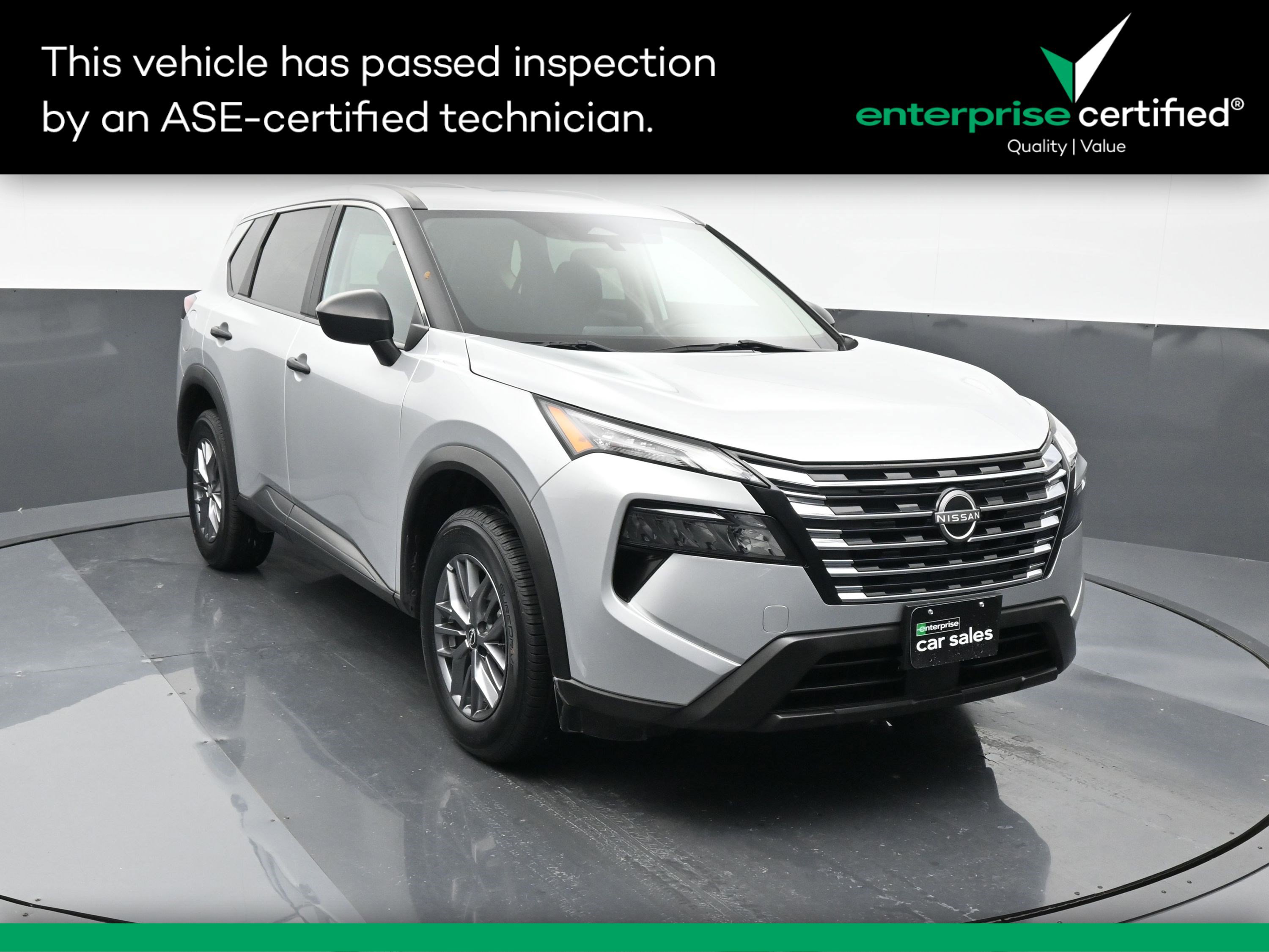 2024 Nissan Rogue S's photo