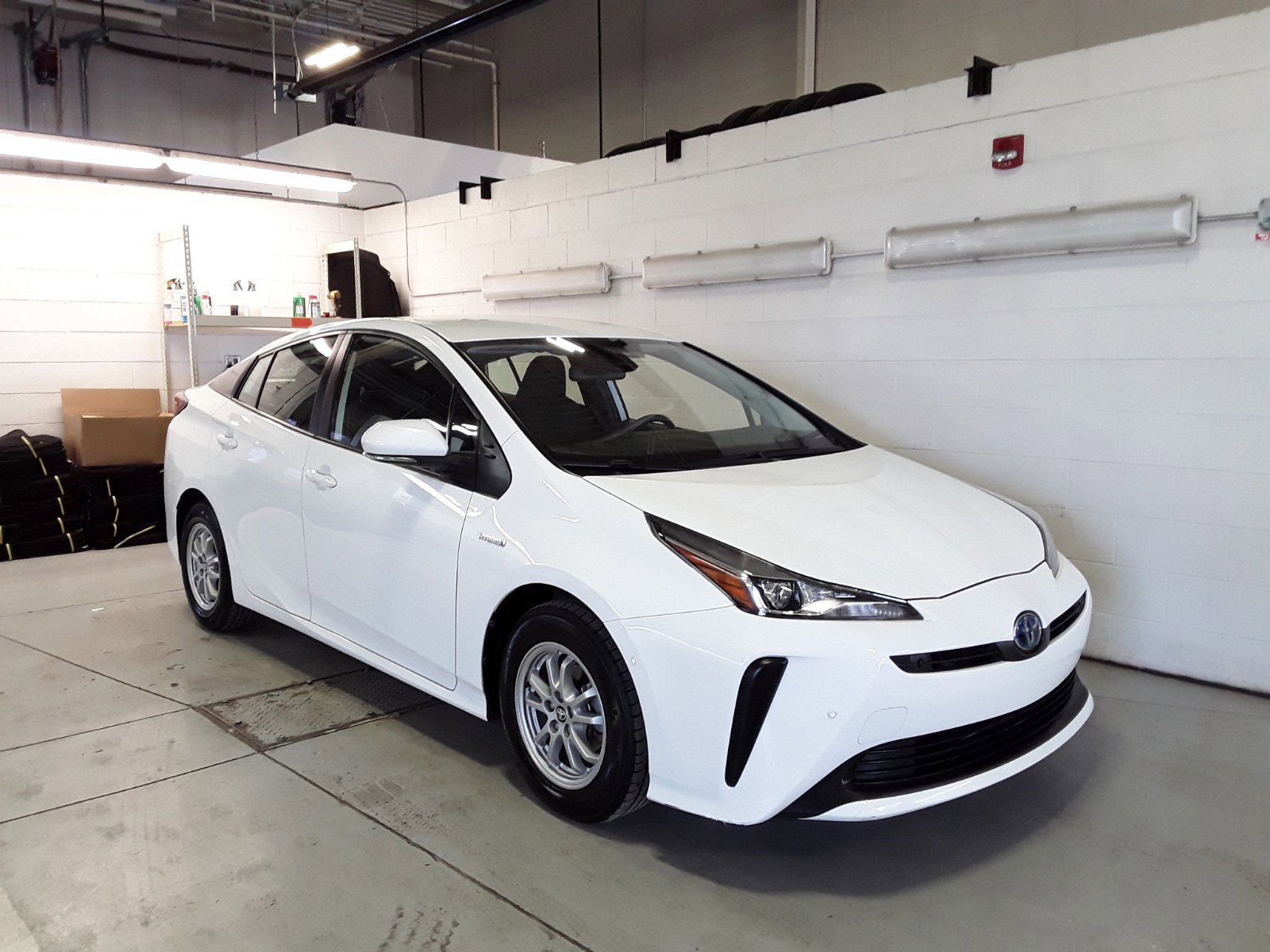 2022 Toyota Prius LE