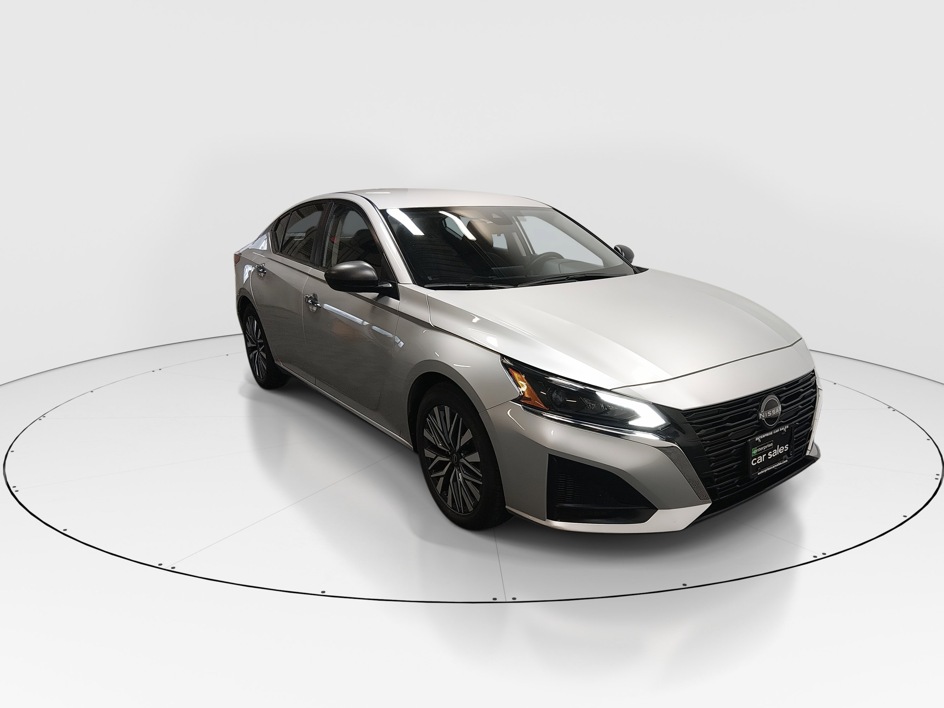 2024 Nissan Altima SV's photo