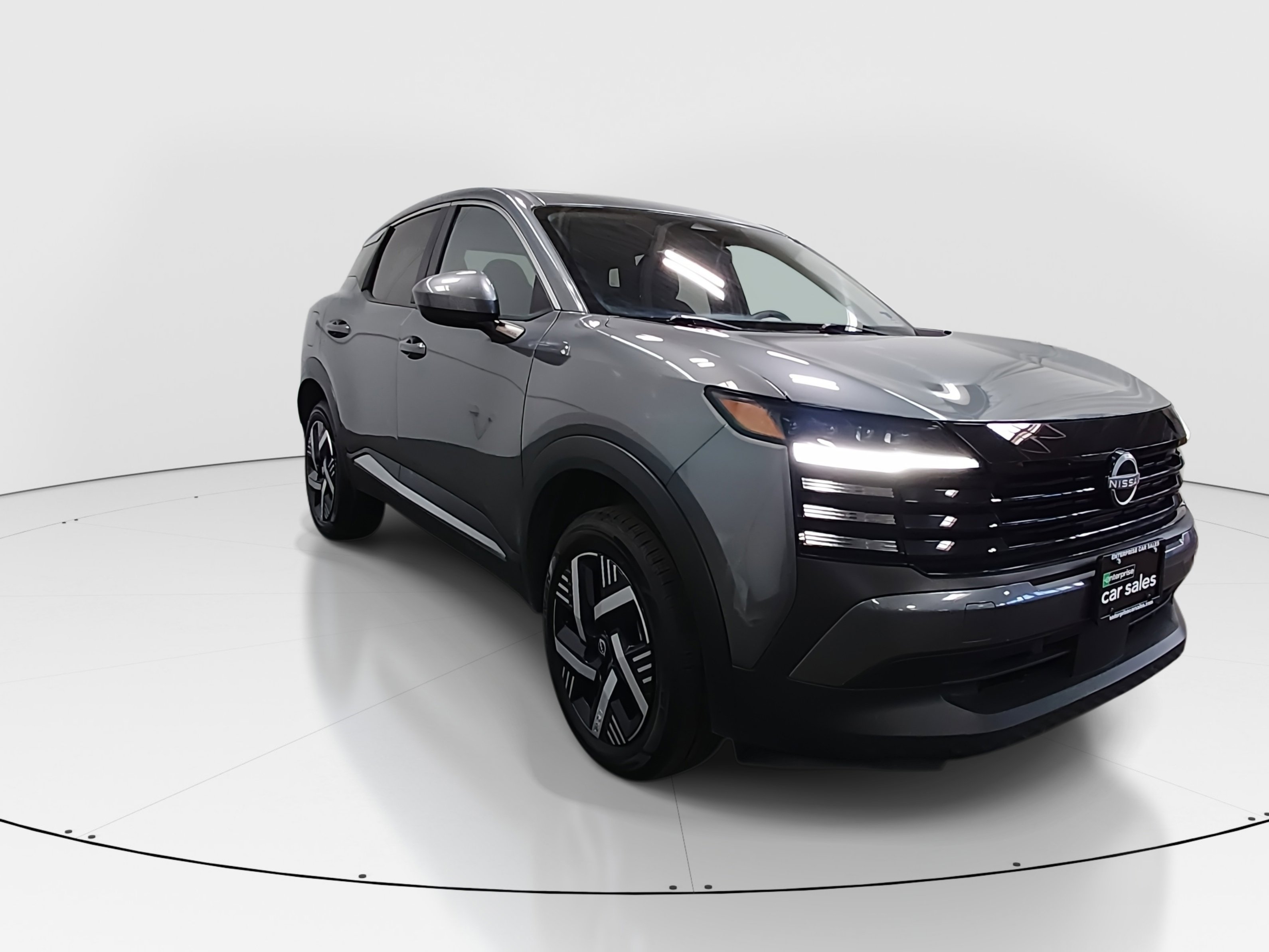 Used 2025 Nissan Kicks SV FWD