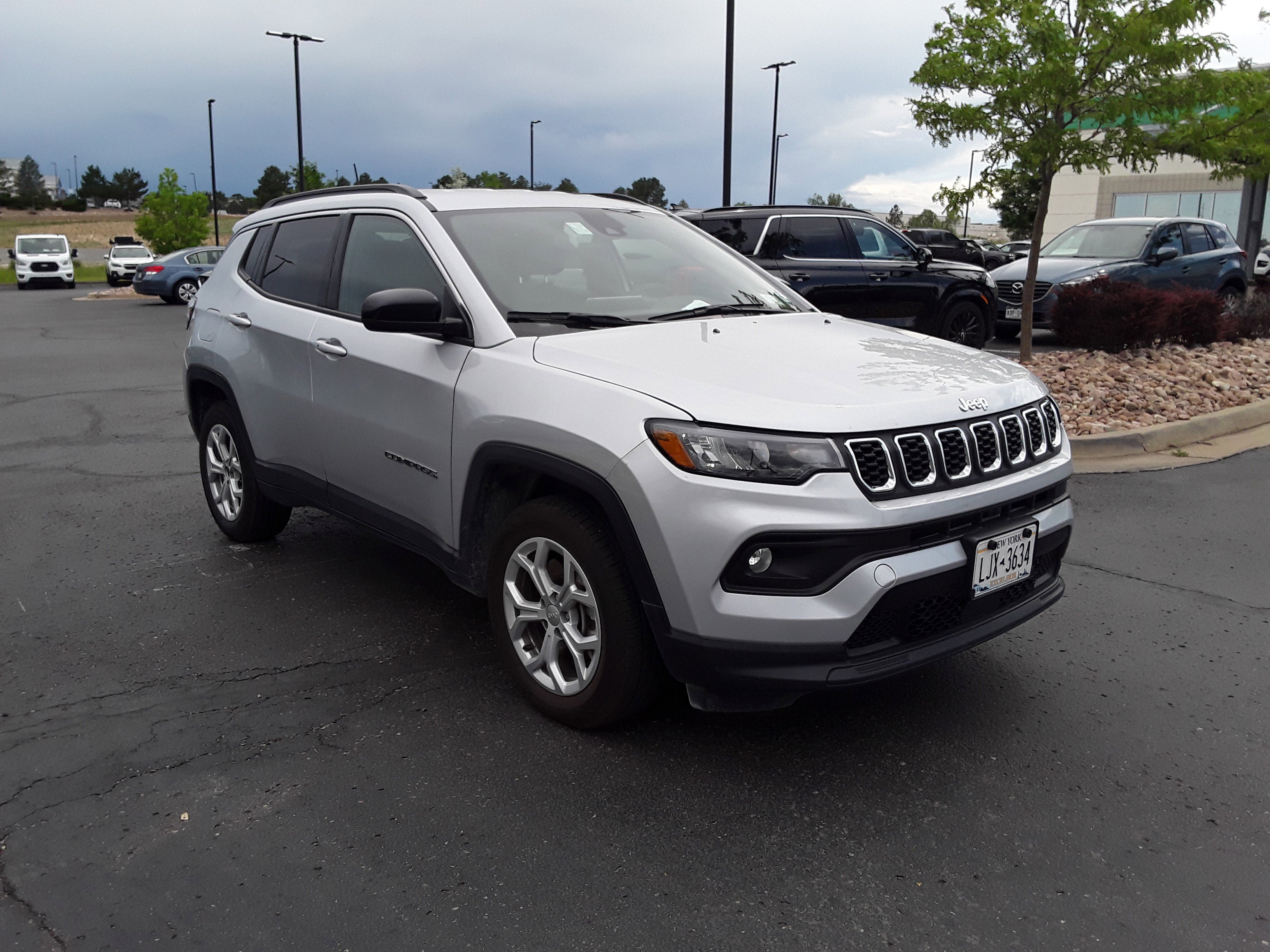 Used 2024 Jeep Compass Latitude 4x4