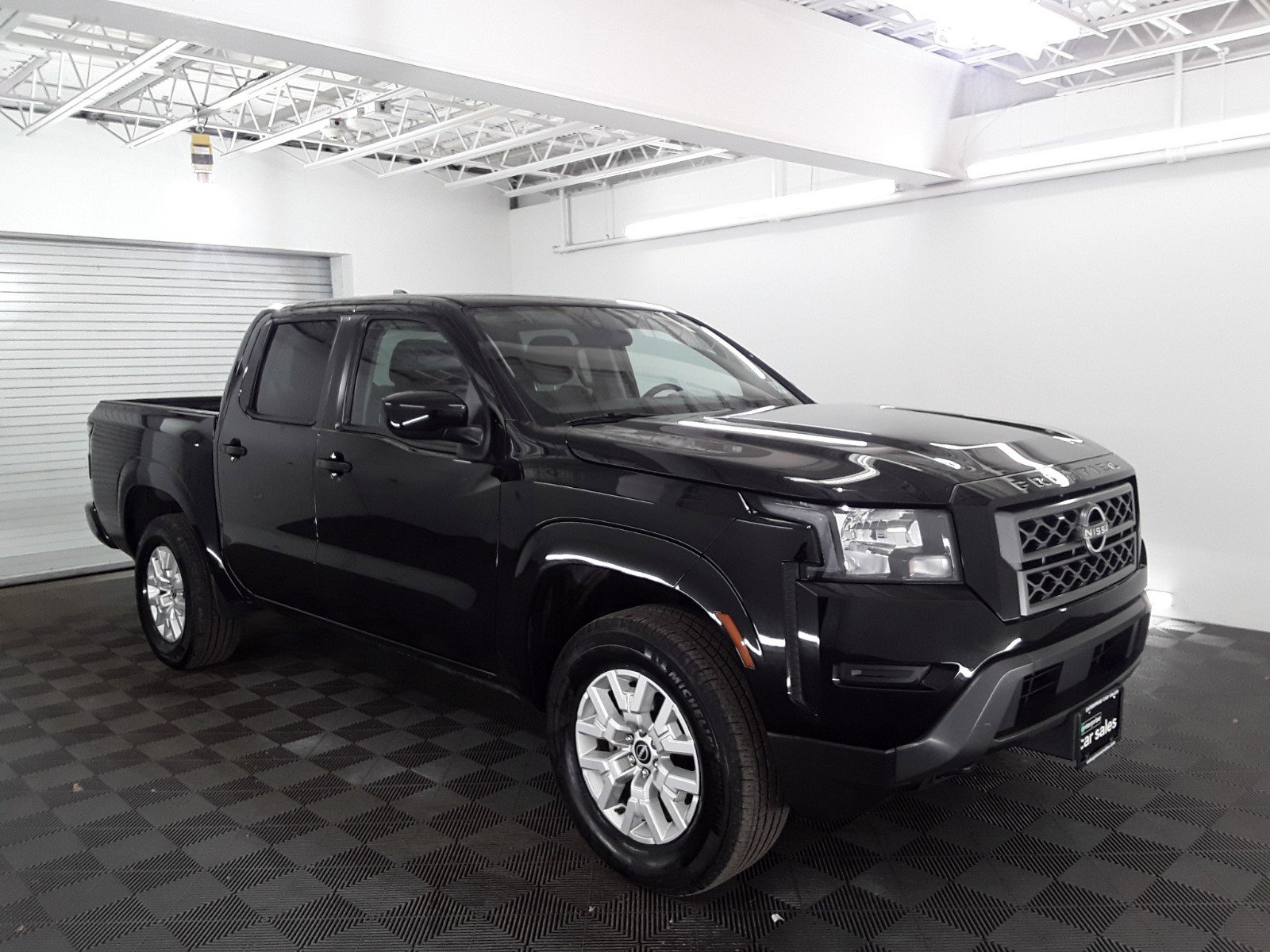 2023 Nissan Frontier Crew Cab 4x4 SV Auto