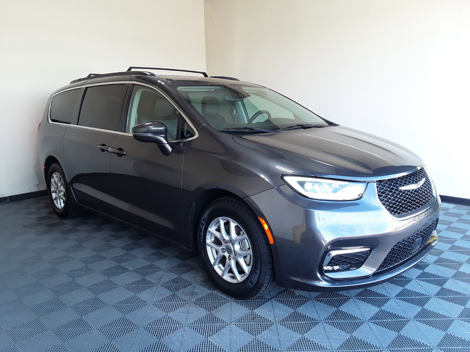 2022 Chrysler Pacifica Touring L FWD