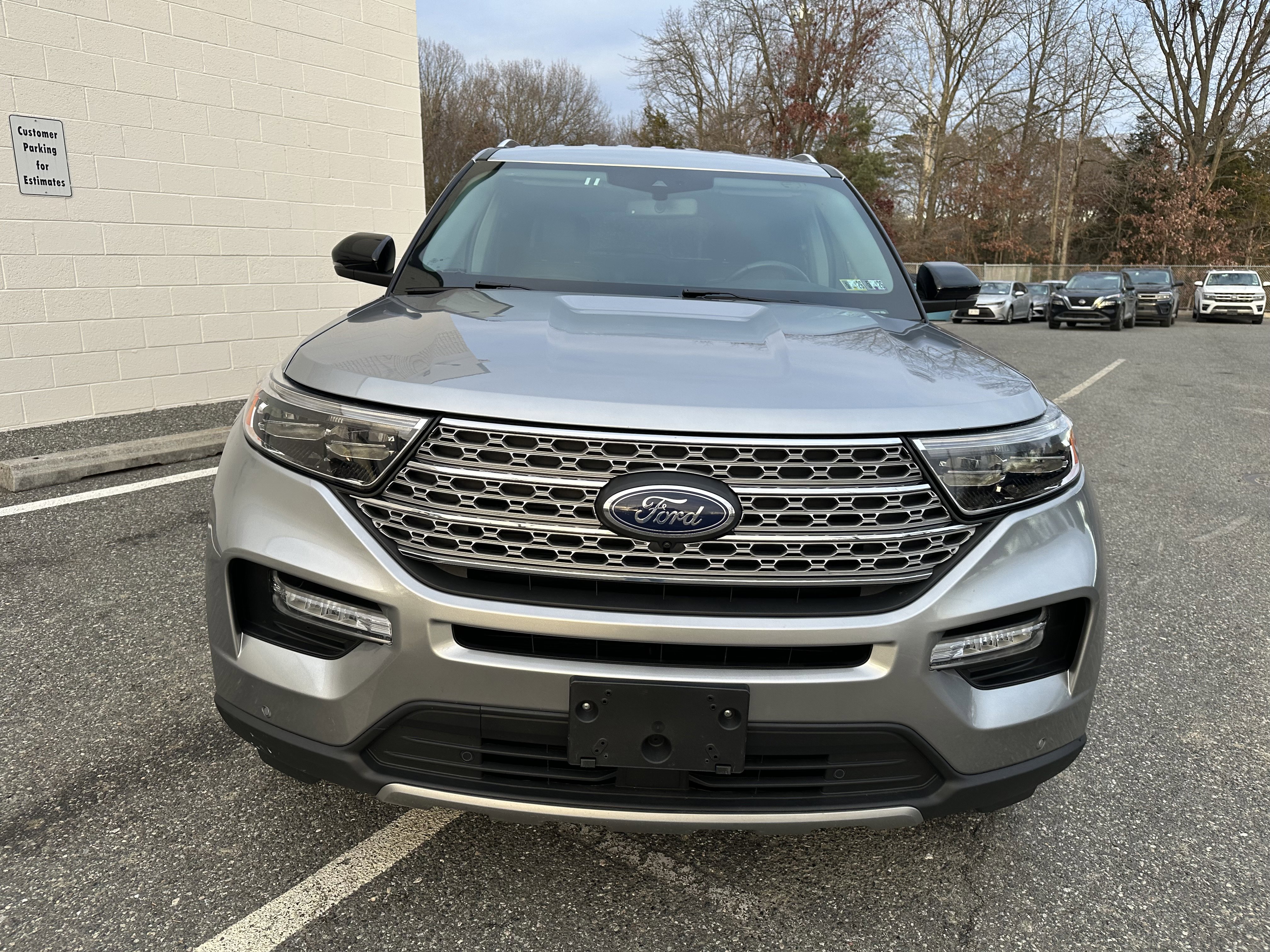 Image of Used 2023 Ford Explorer Limited 4WD