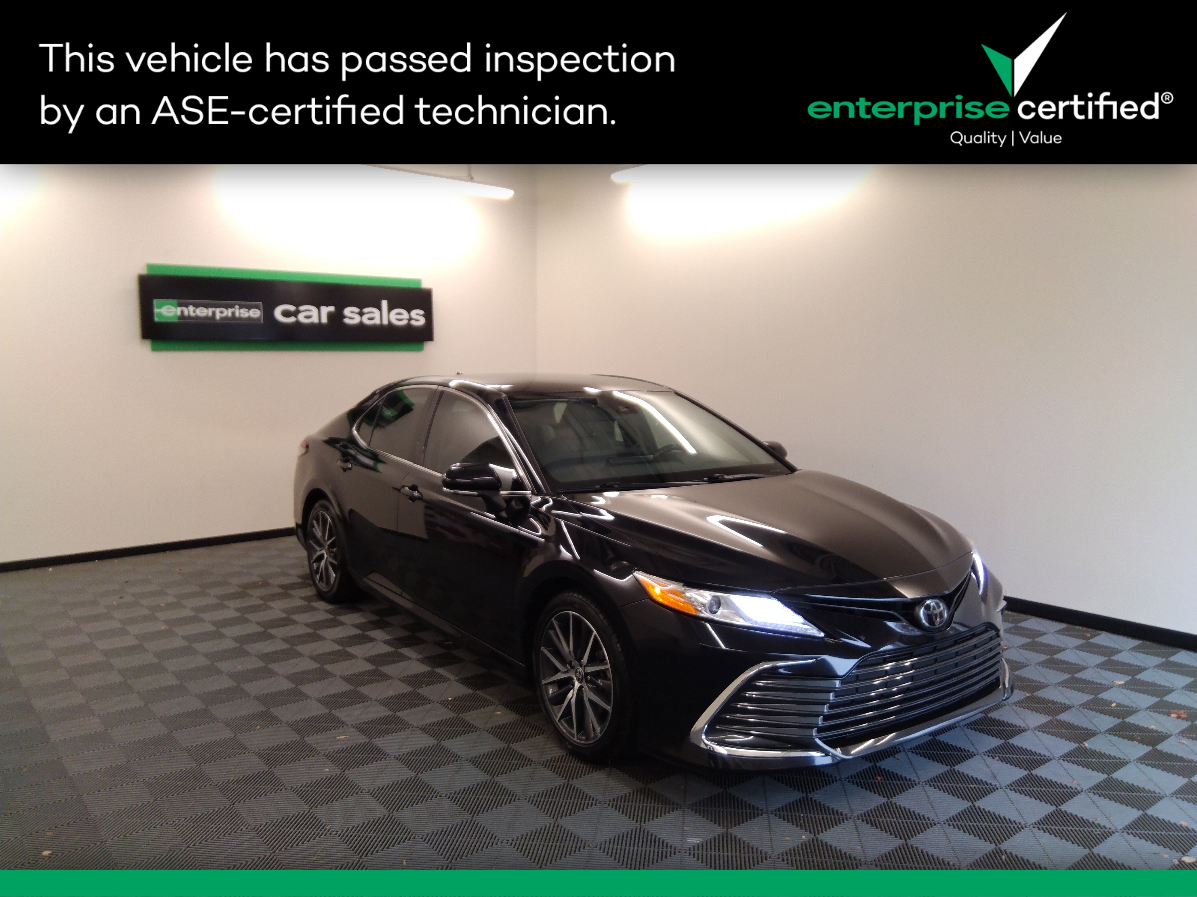 2023 Toyota Camry XLE's photo