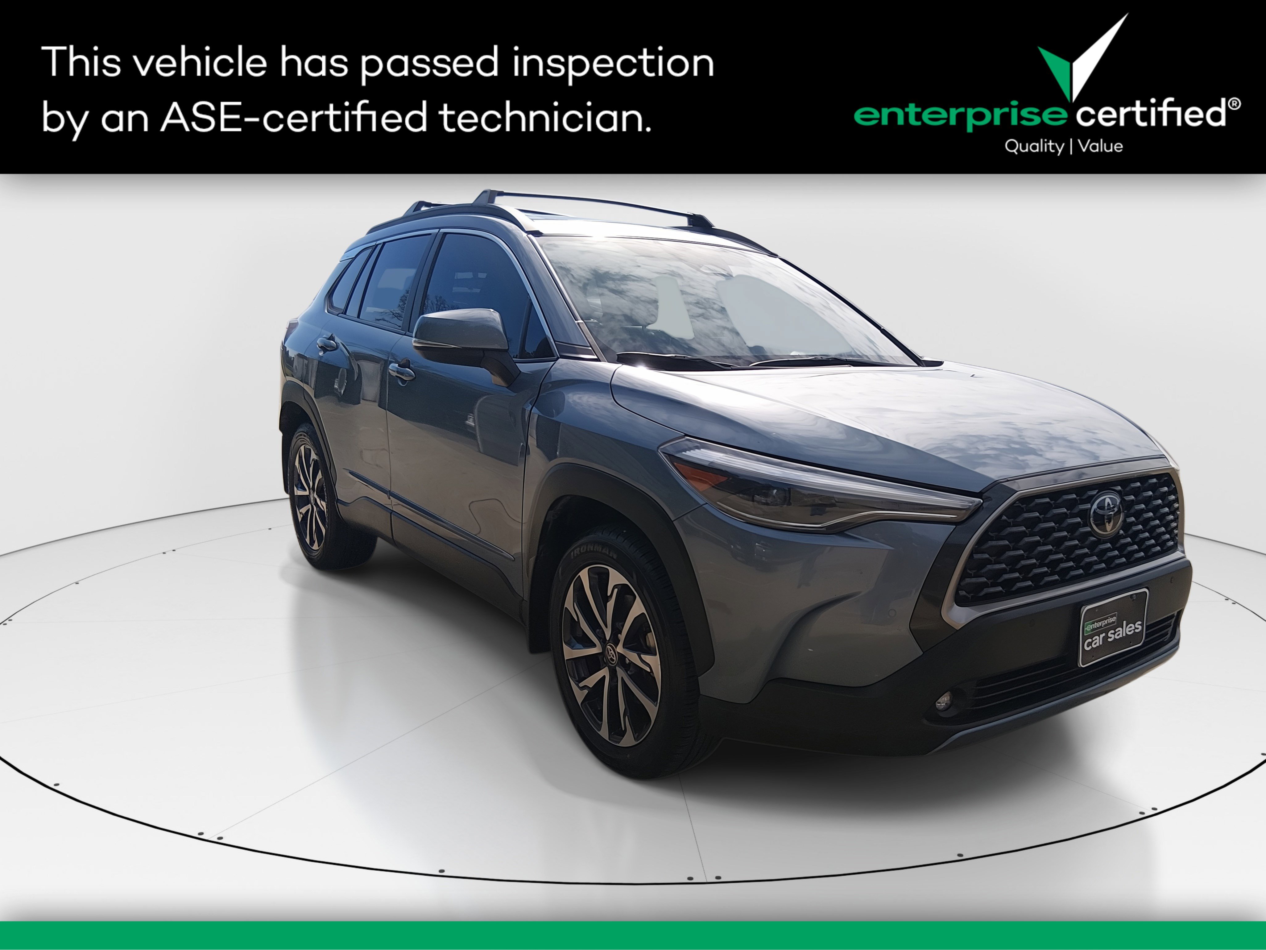 Used 2024 Toyota Corolla Cross XLE 4WD