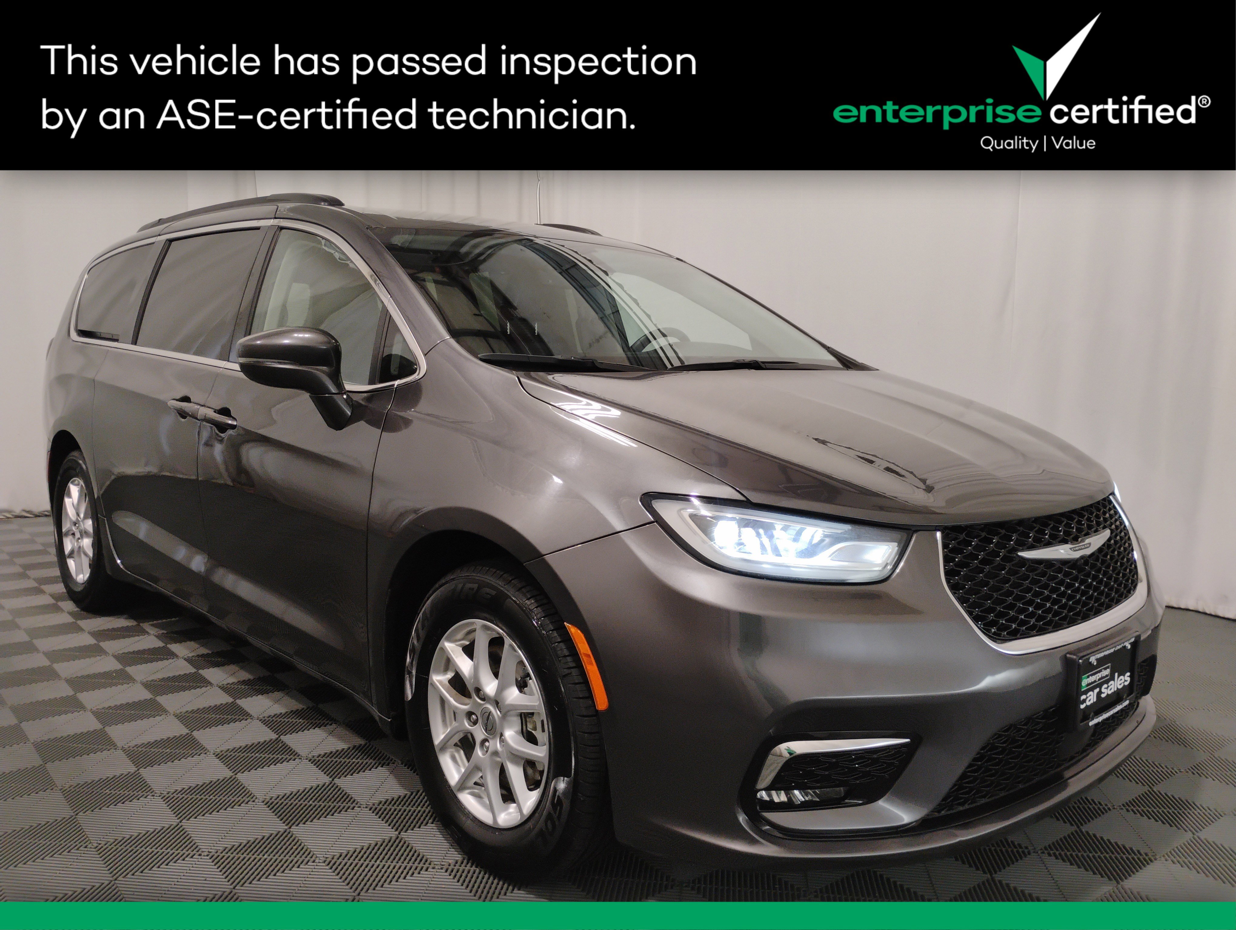 Used 2022 Chrysler Pacifica Touring L FWD