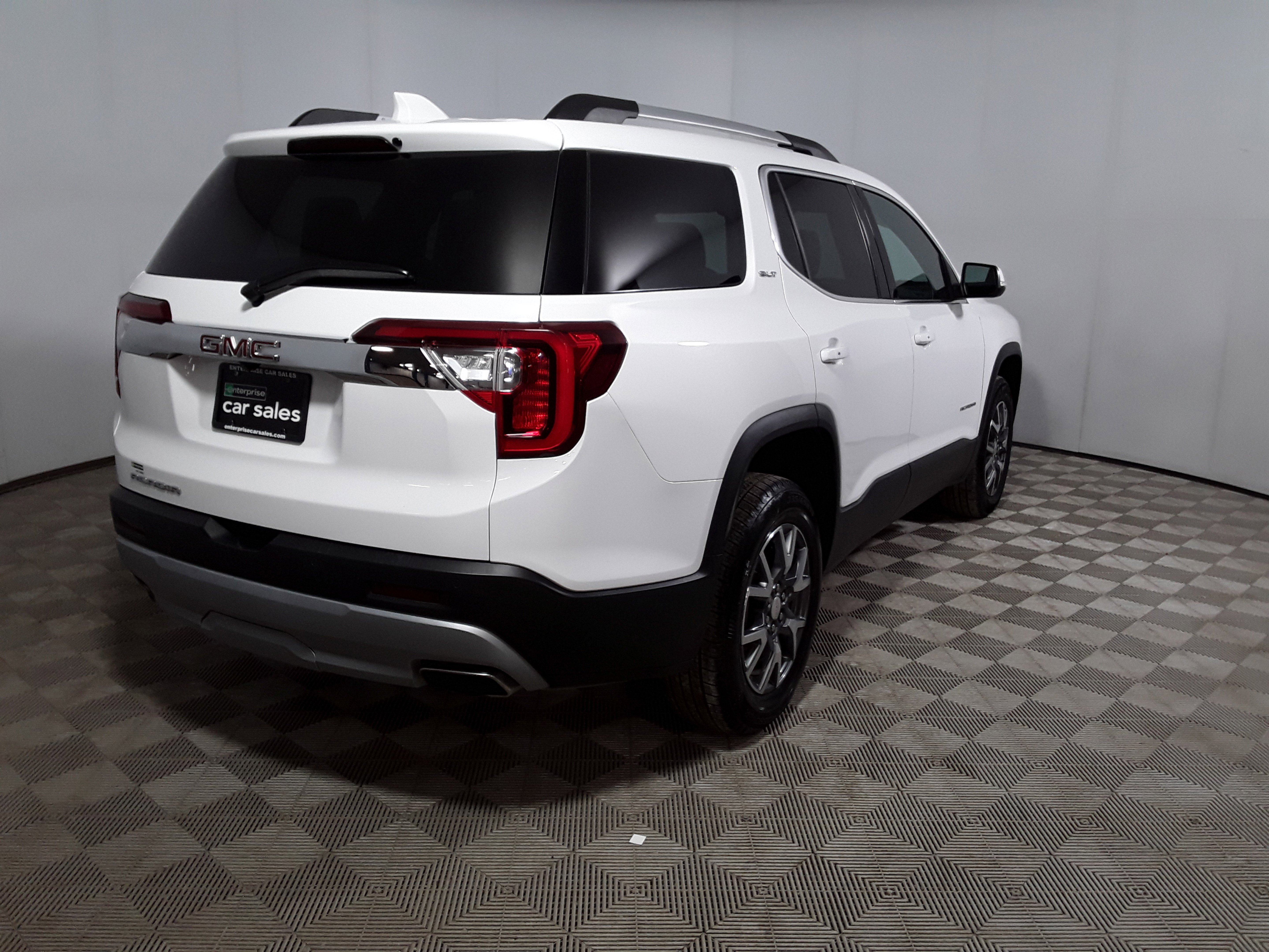Image 3 of Used 2023 GMC Acadia FWD 4dr SLT