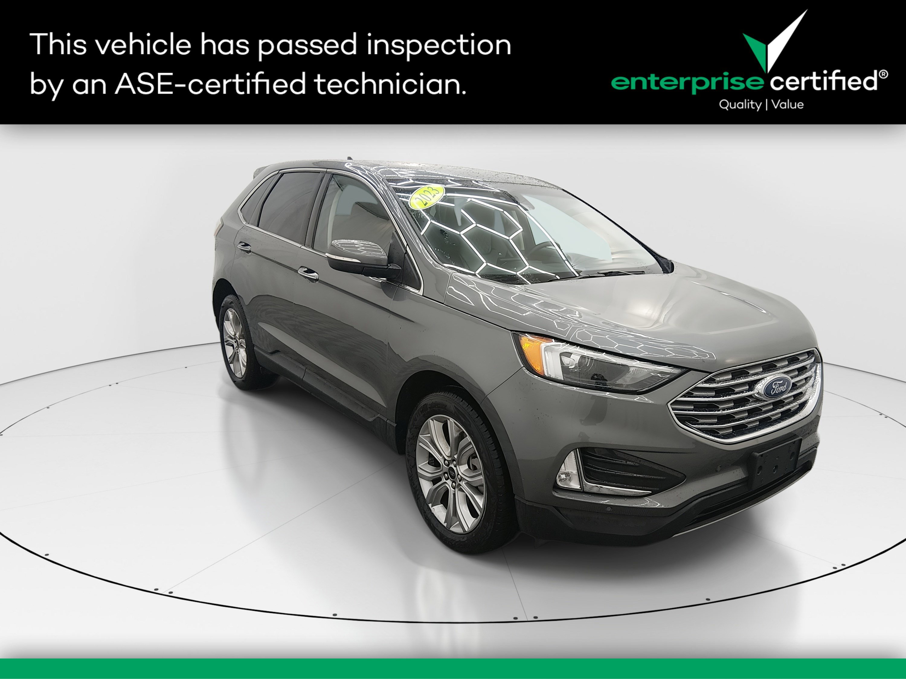 2023 Ford Edge Titanium's photo